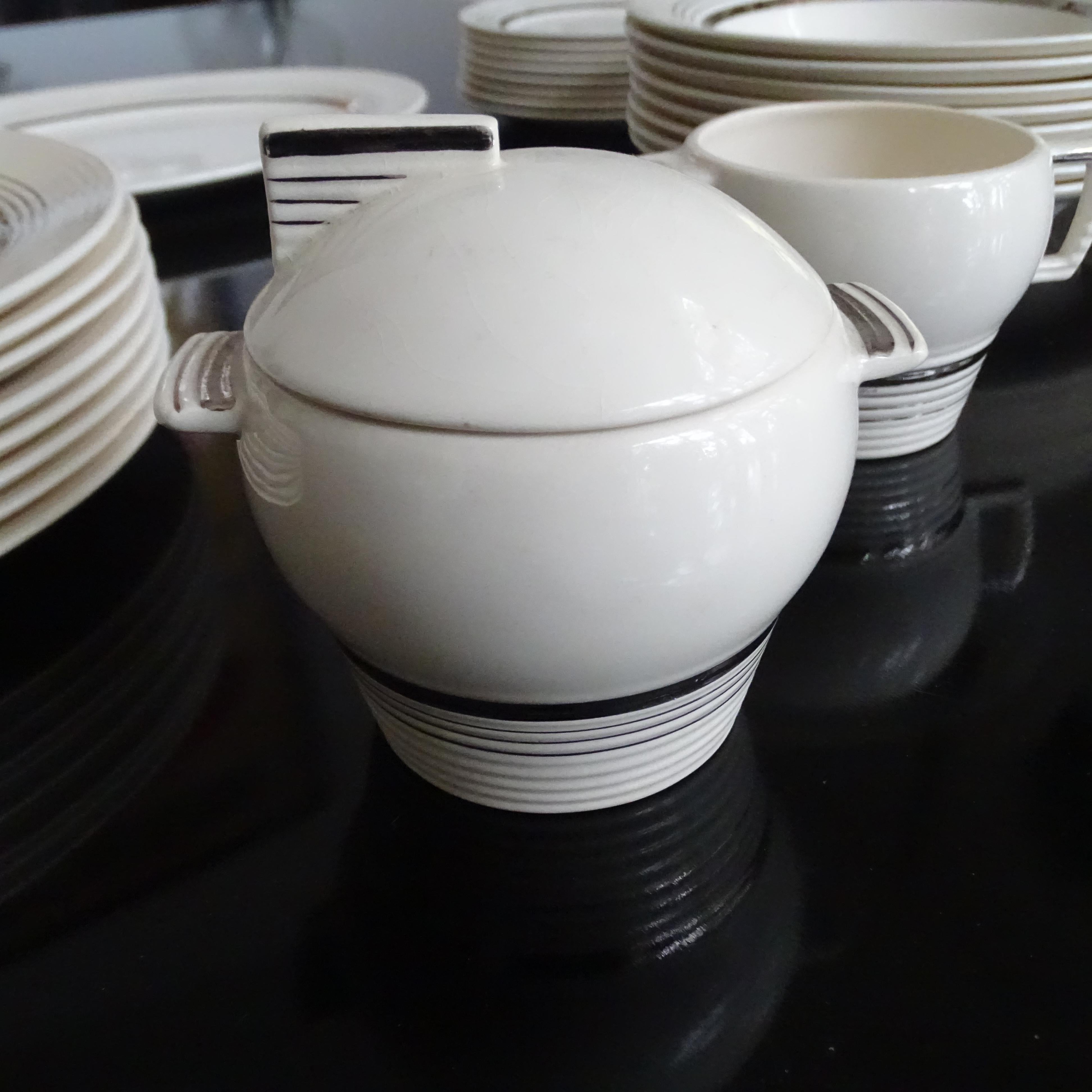 Art Deco American Limoges White Gold China Dinnerware Service Set, 1930s For Sale 5