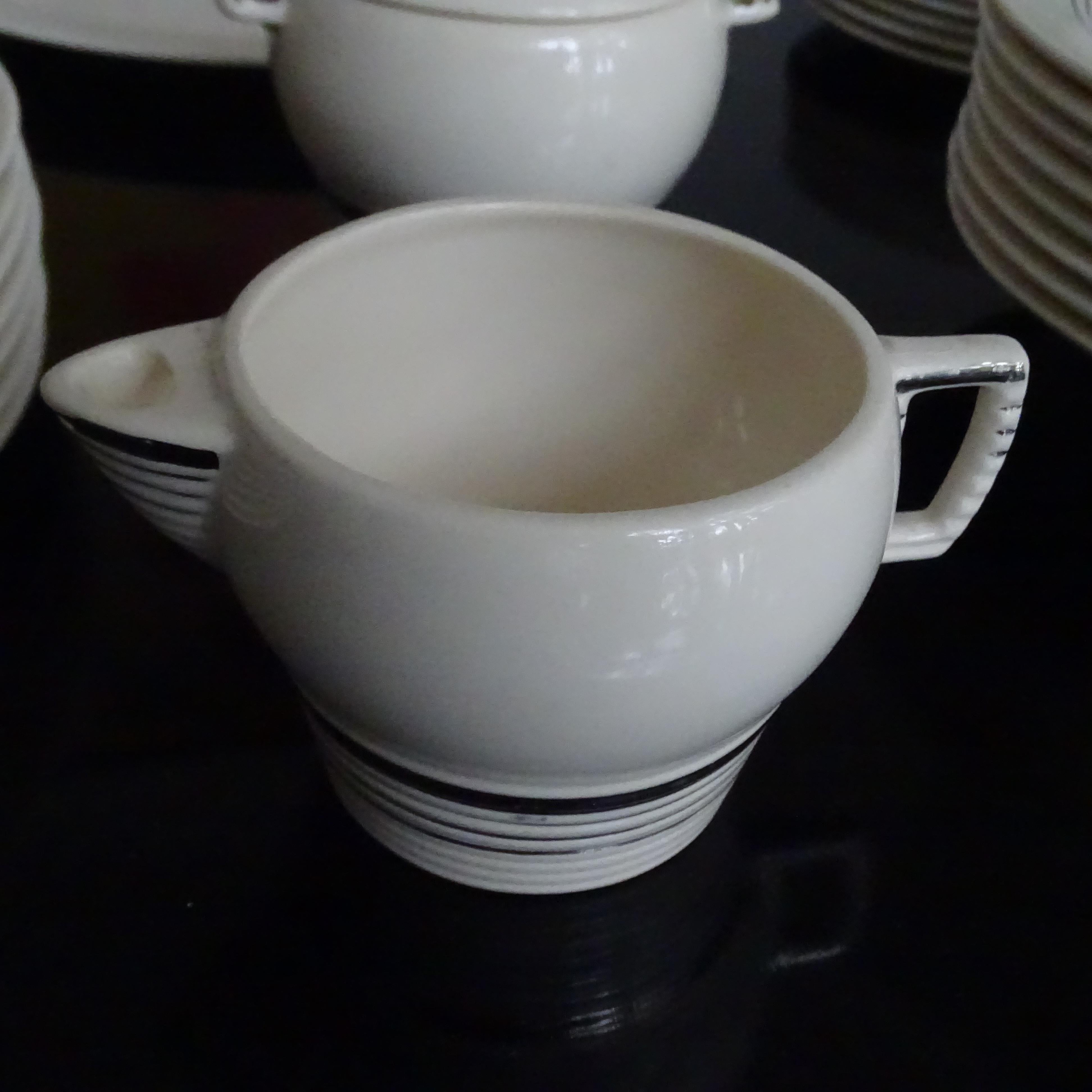 Art Deco American Limoges White Gold China Dinnerware Service Set, 1930s For Sale 8