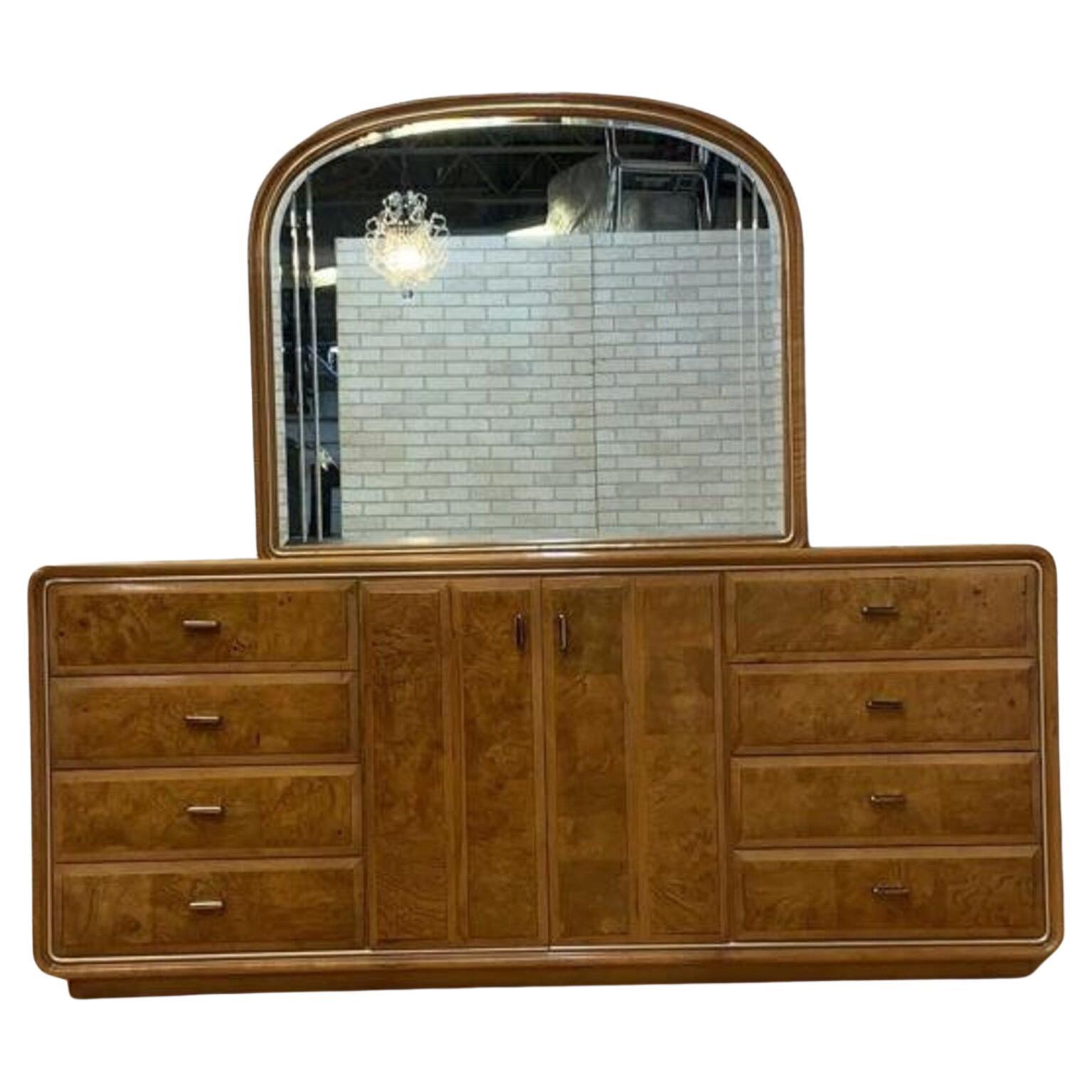 Comò e specchio in legno di radica Art Deco American of Martinsville