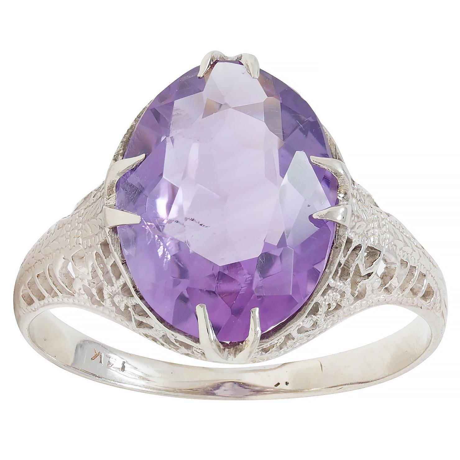 Art Deco Amethyst 14 Karat White Gold Foliate Filigree Vintage Ring 4