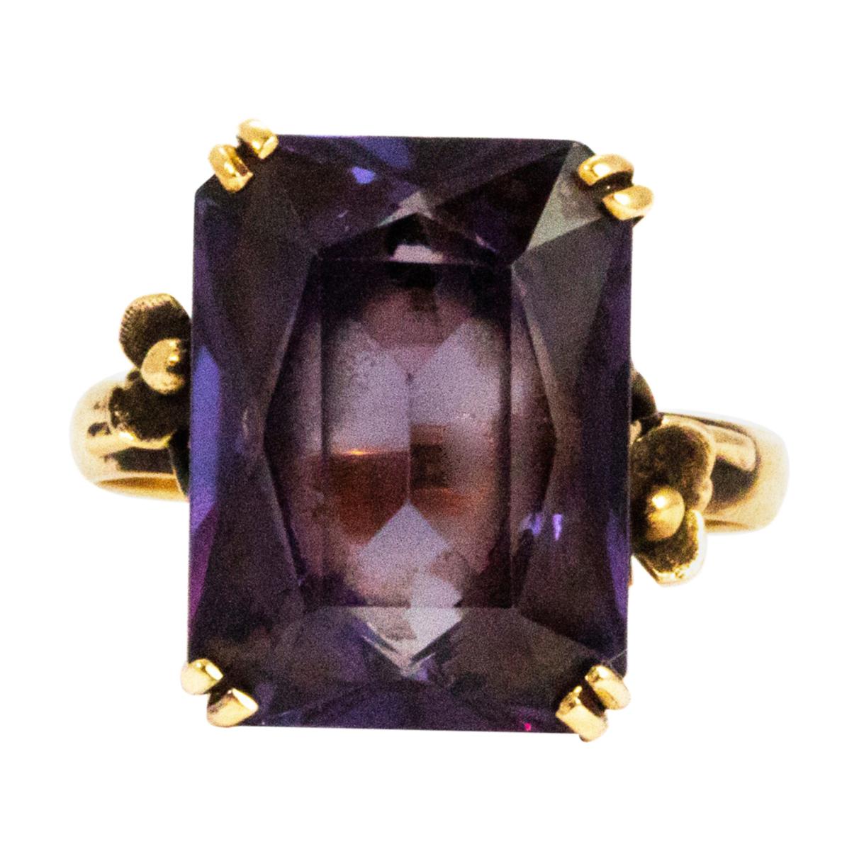 Art Deco Amethyst and 9 Carat Gold Cocktail Ring
