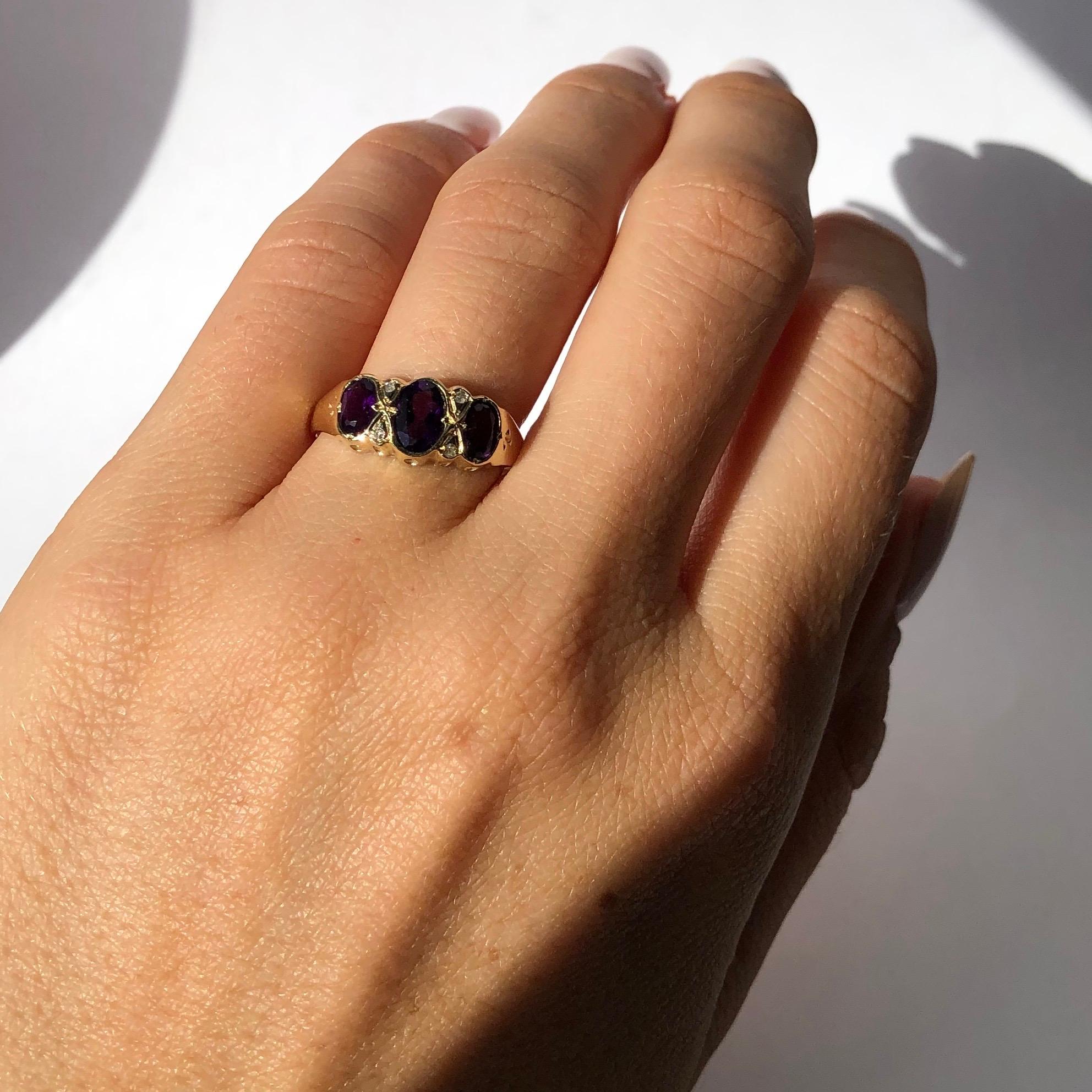 Art Deco Amethyst and Diamond 9 Carat Gold Three-Stone Ring In Good Condition In Chipping Campden, GB