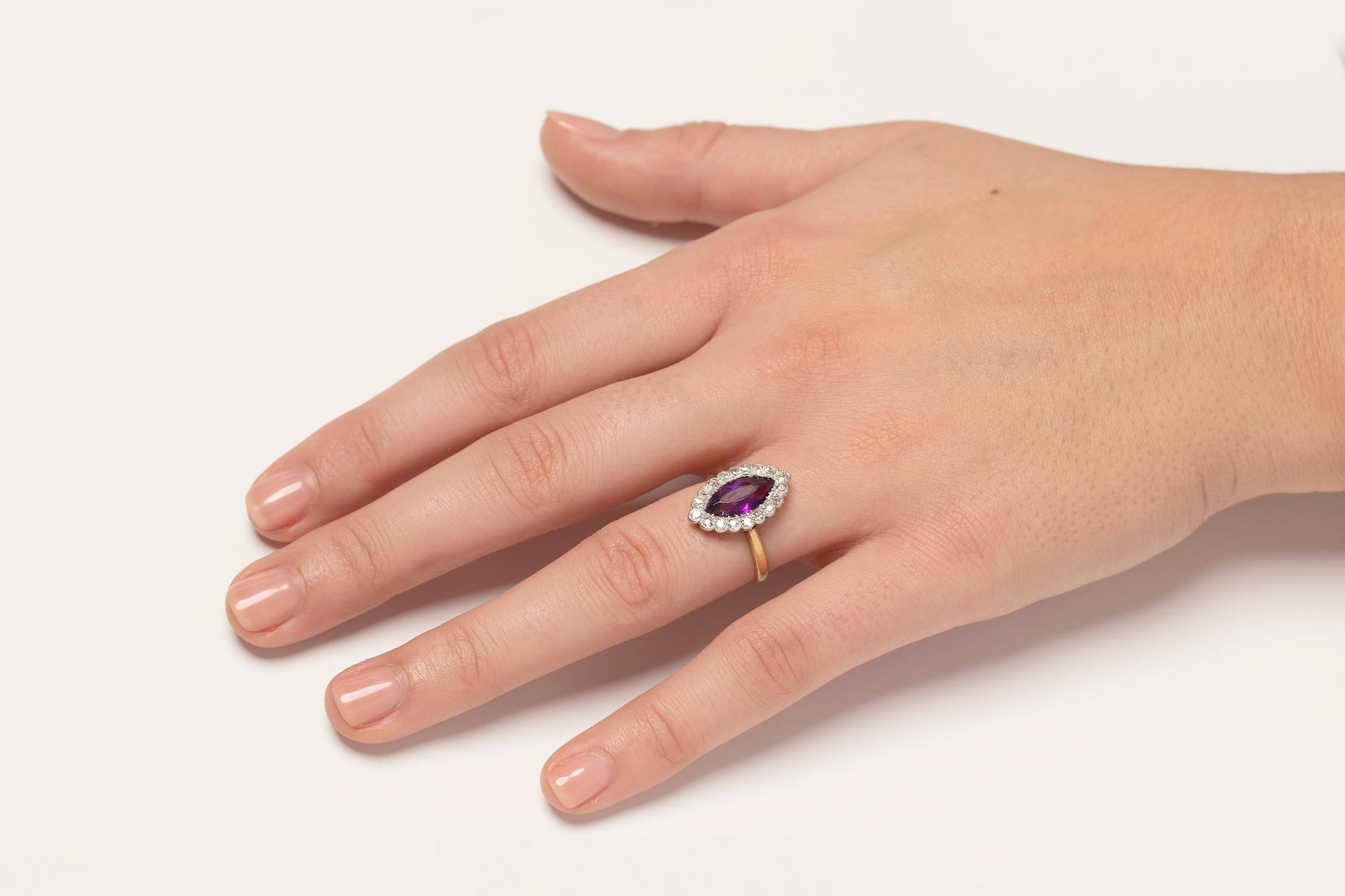 Art Deco Amethyst und Diamant Ring, um 1920 für Damen oder Herren im Angebot