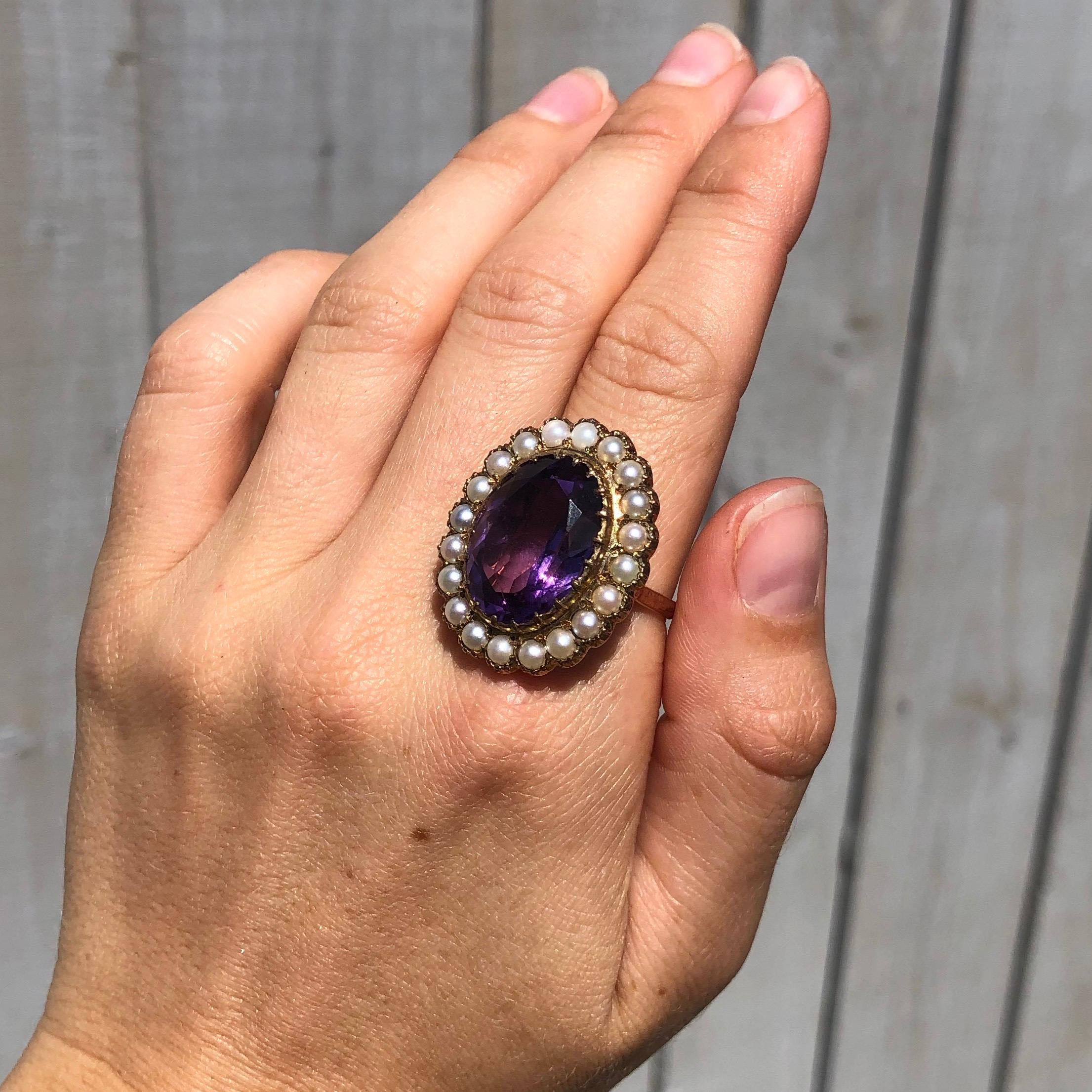 Art Deco Amethyst and Pearl 9 Carat Gold Cocktail Cluster Ring For Sale 1