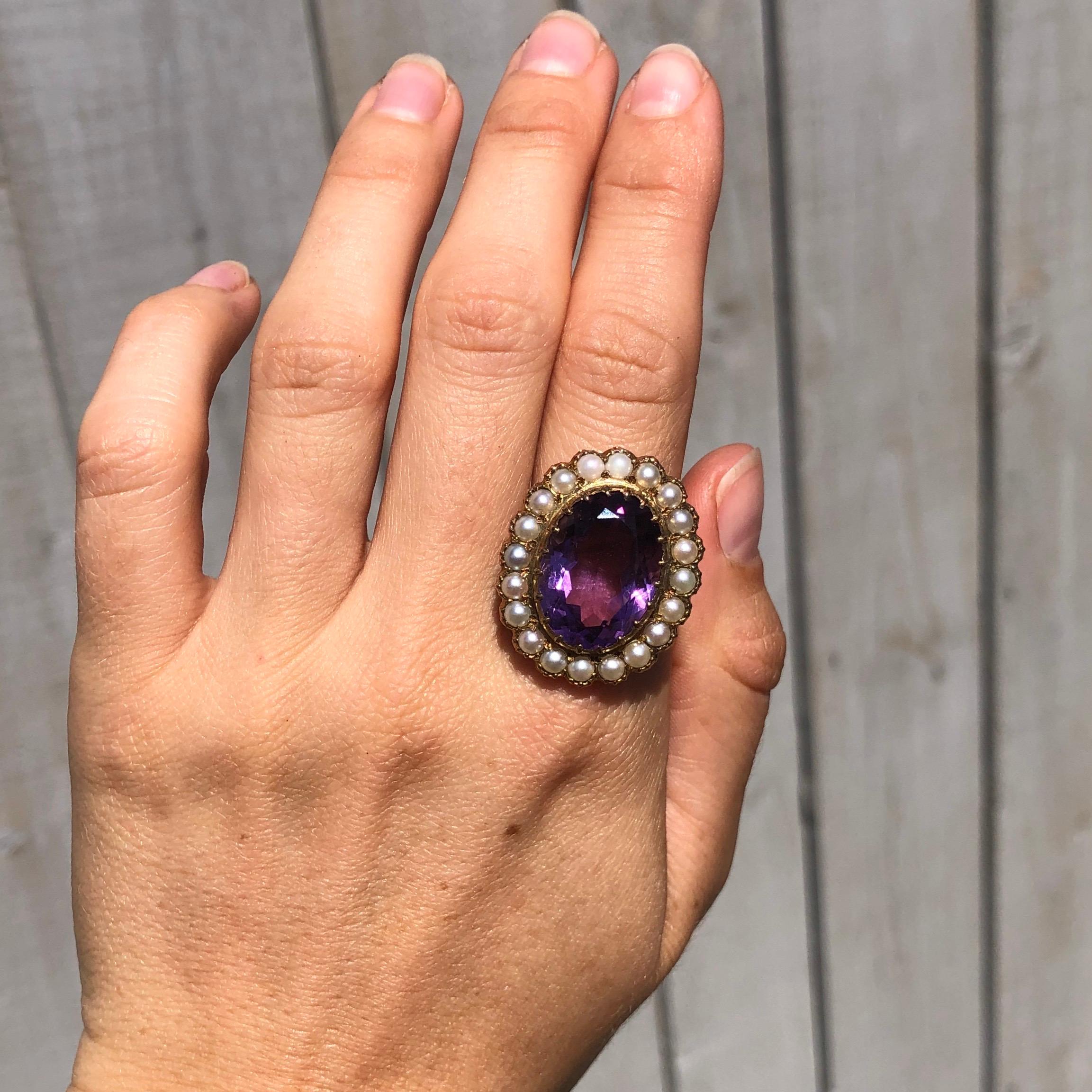 Art Deco Amethyst and Pearl 9 Carat Gold Cocktail Cluster Ring For Sale 2