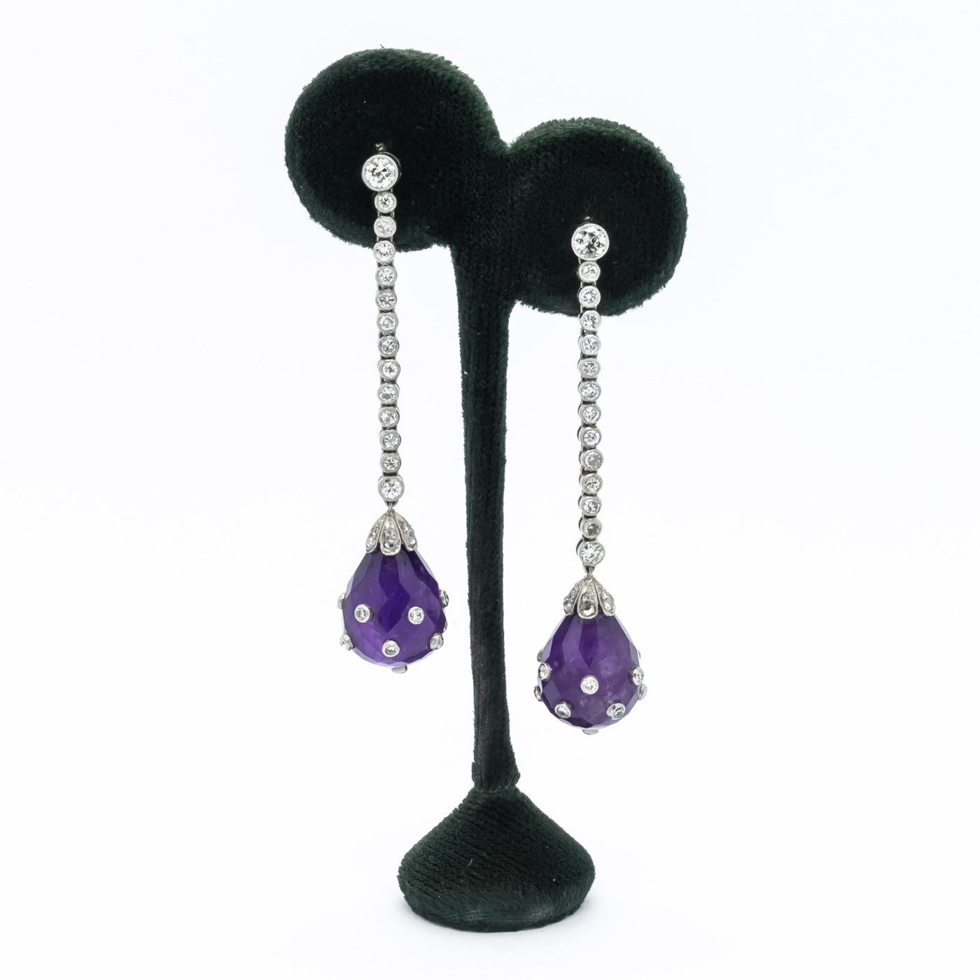 Art Deco Amethyst, Diamond and Platinum Earrings, circa 1930 In Good Condition For Sale In London, GB