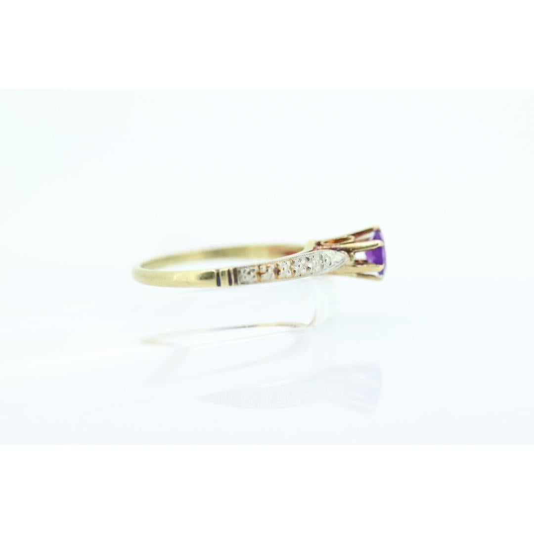 Art Deco Amethyst Ring. 14k Gold Filigree Design. Engagement Ring from Art Deco In Good Condition For Sale In Port Charlotte, FL