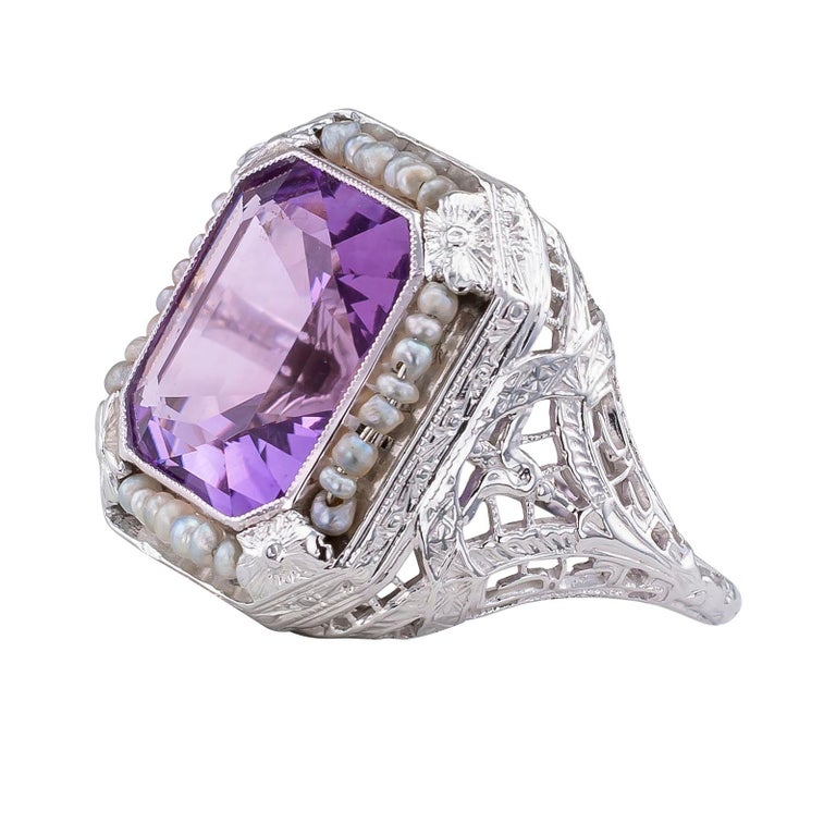 Art Deco Amethyst Seed Pearl White Gold Filigree Ring In Good Condition For Sale In Los Angeles, CA
