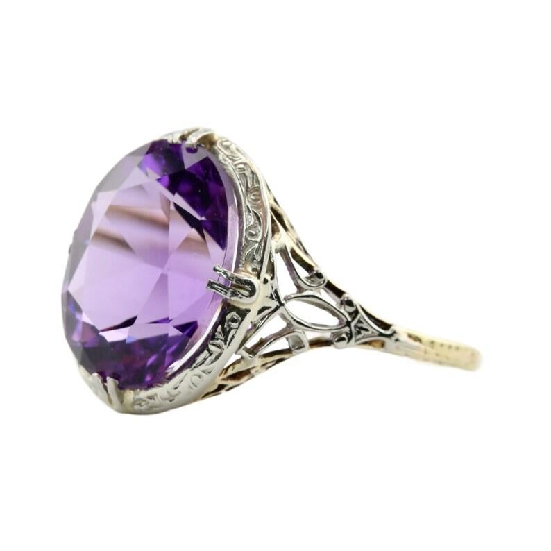 Oval Cut Art Deco Amethyst Solitaire Filigree Ring in Two Tone 14 Karat Gold For Sale