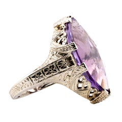 Art Deco Amethyst Solitaire Filigree Vintage Ring in 18K White Gold