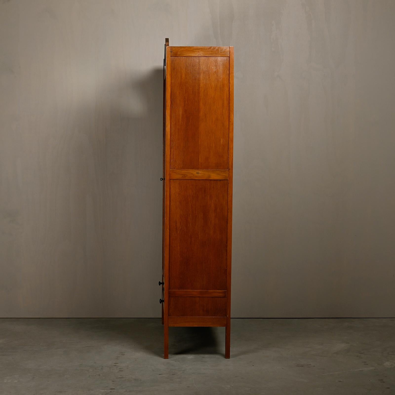Armoire ou garde-robe de l'école d'Amsterdam Art déco, années 1930, Pays-Bas 1