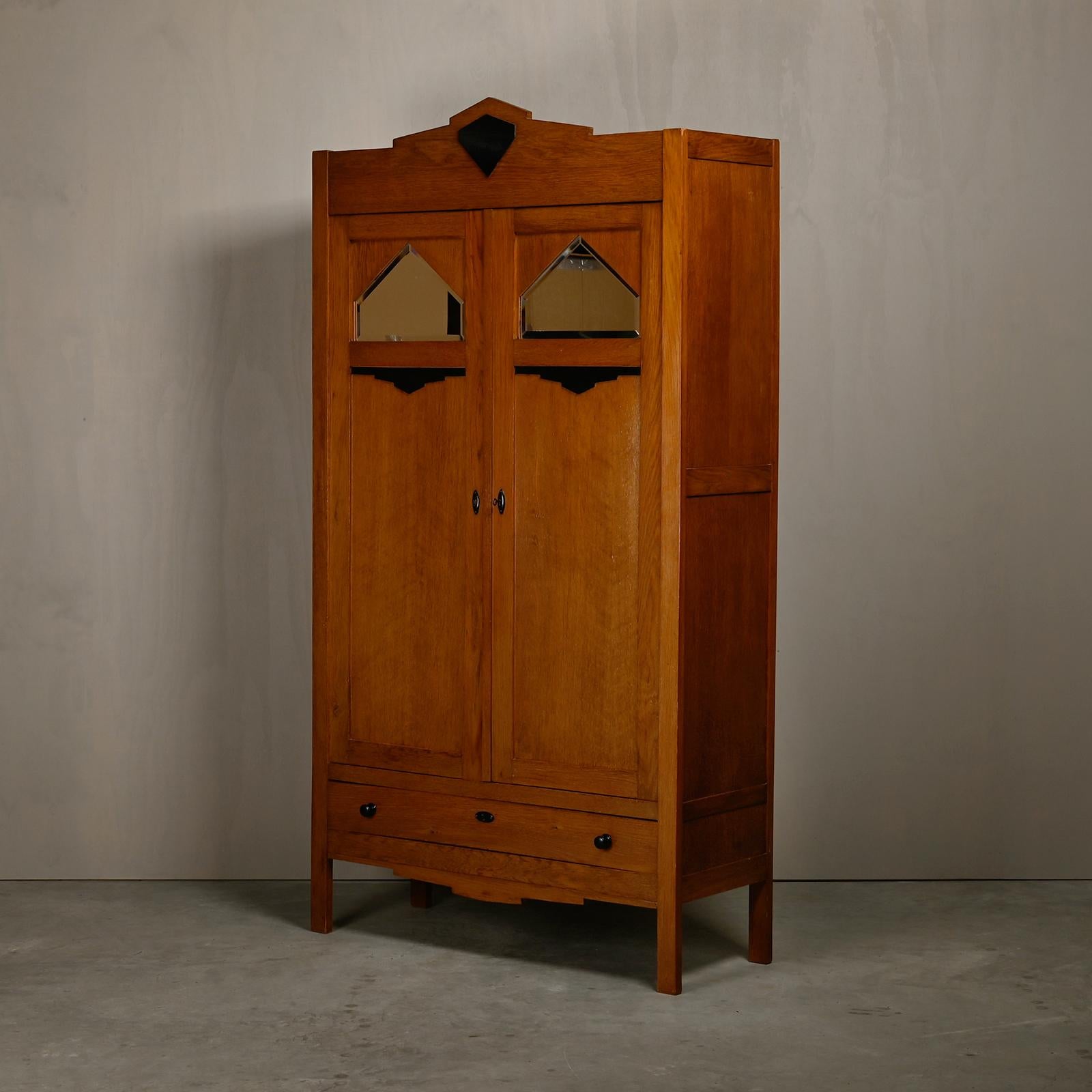 Armoire ou garde-robe de l'école d'Amsterdam Art déco, années 1930, Pays-Bas 2