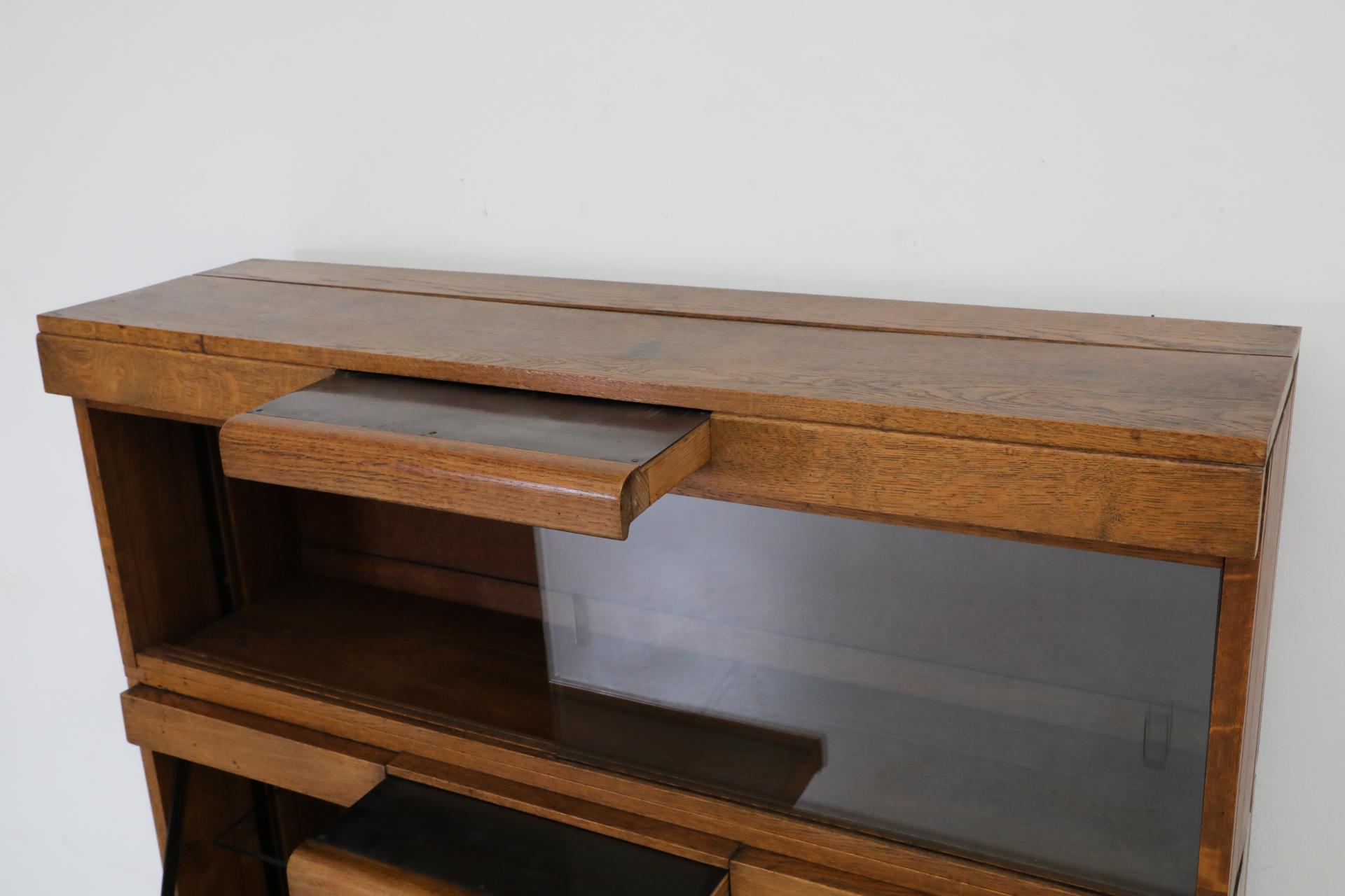 Art Deco - Amsterdam School Dark Oak Bar Cabinet For Sale 5