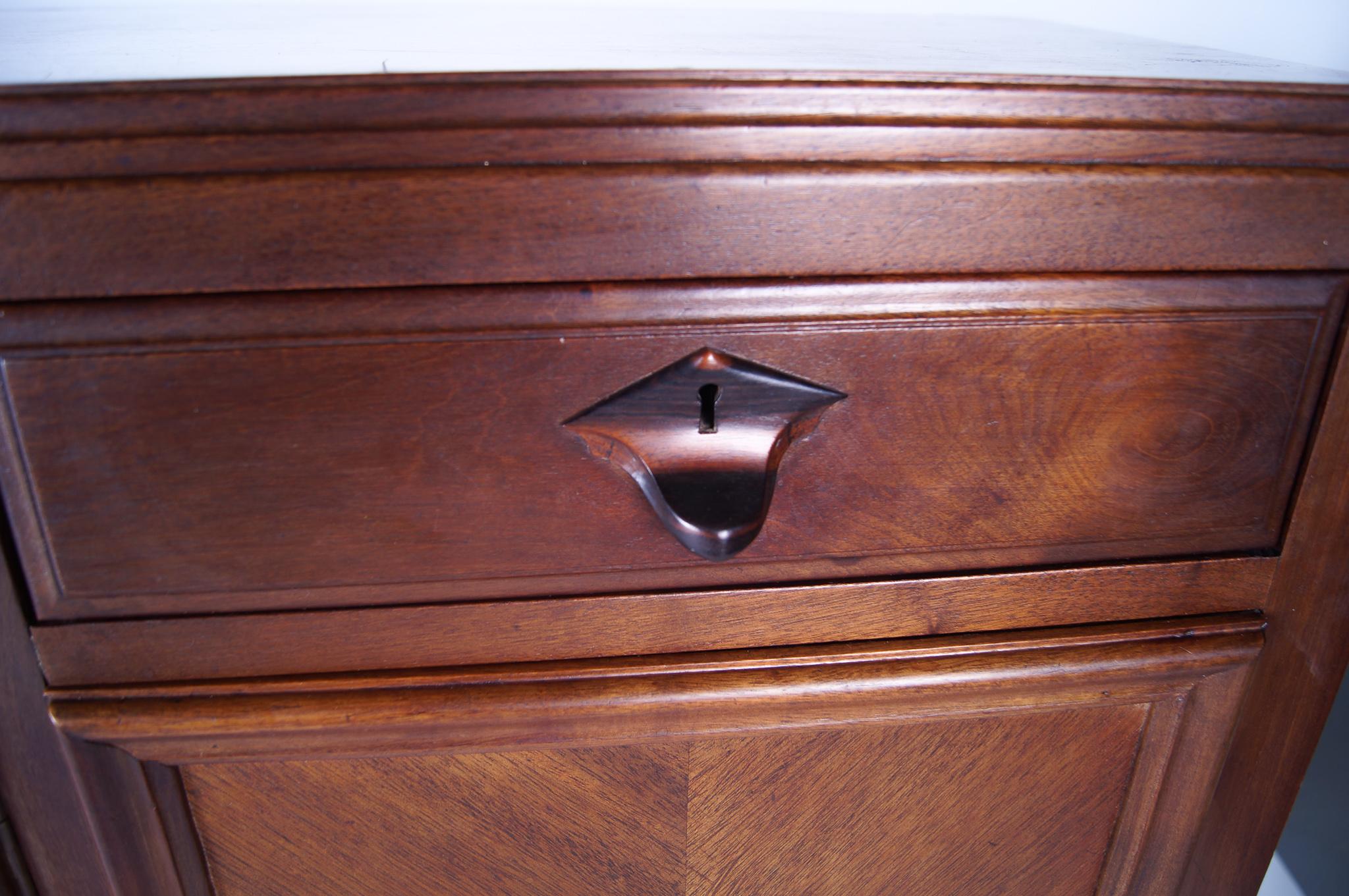 Art Deco, Amsterdam School Oak Cabinet with Coromandel Ornaments 2