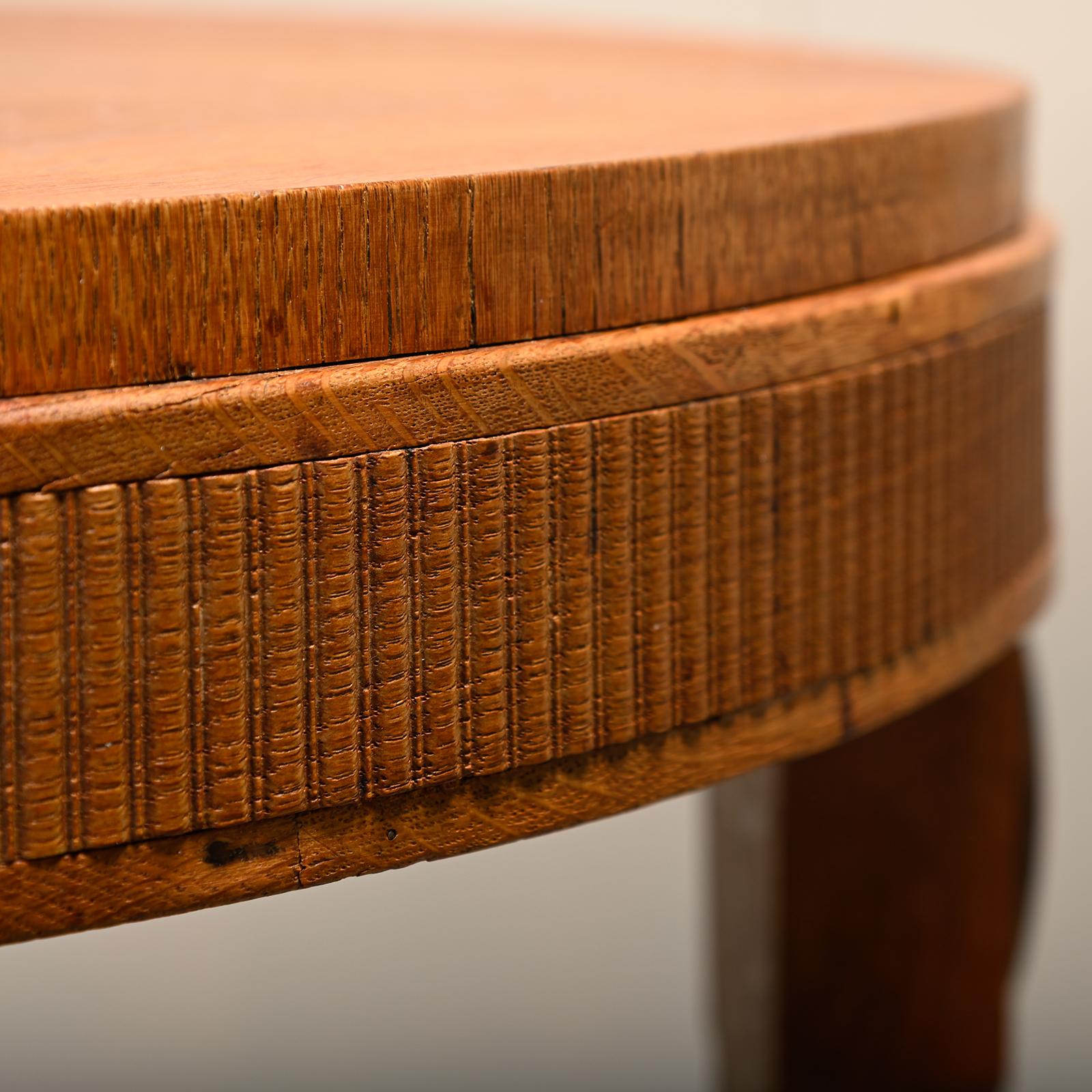 Tavolino Art Deco della Scuola di Amsterdam in Oak, Paesi Bassi, anni '30 in vendita 5