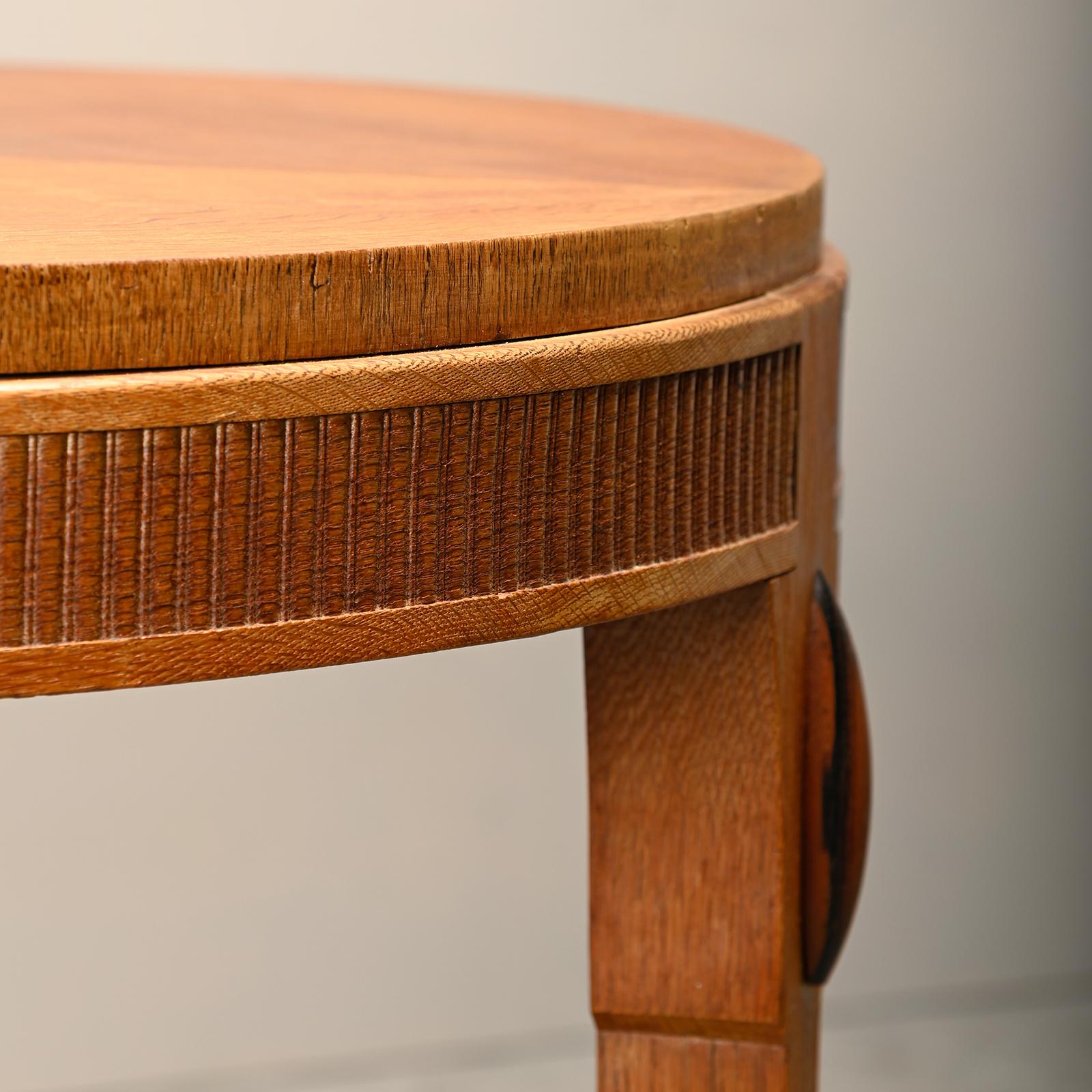 Tavolino Art Deco della Scuola di Amsterdam in Oak, Paesi Bassi, anni '30 in vendita 2