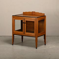 Art Deco Amsterdam School Teeschrank oder Vitrine aus massiver Eiche, Niederlande 1930er Jahre
