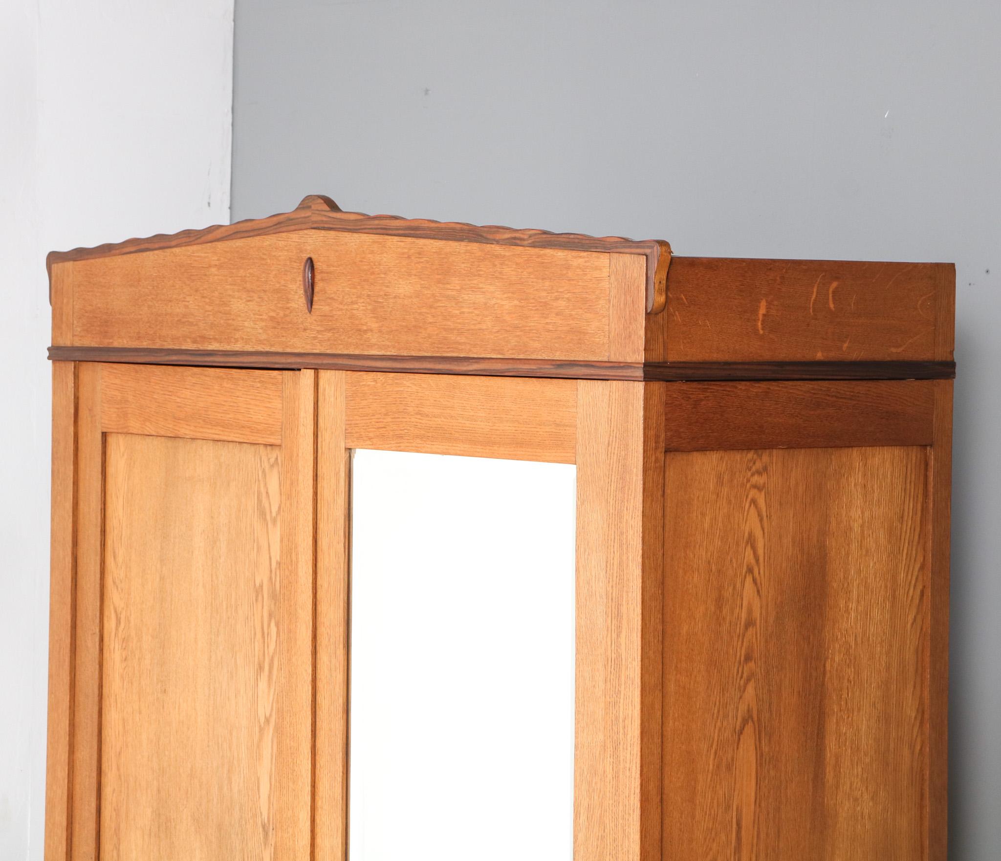 Miroir Armoire Art Déco Amsterdamse Schoo en chêne par Fa. Livrer Amsterdam, années 1920