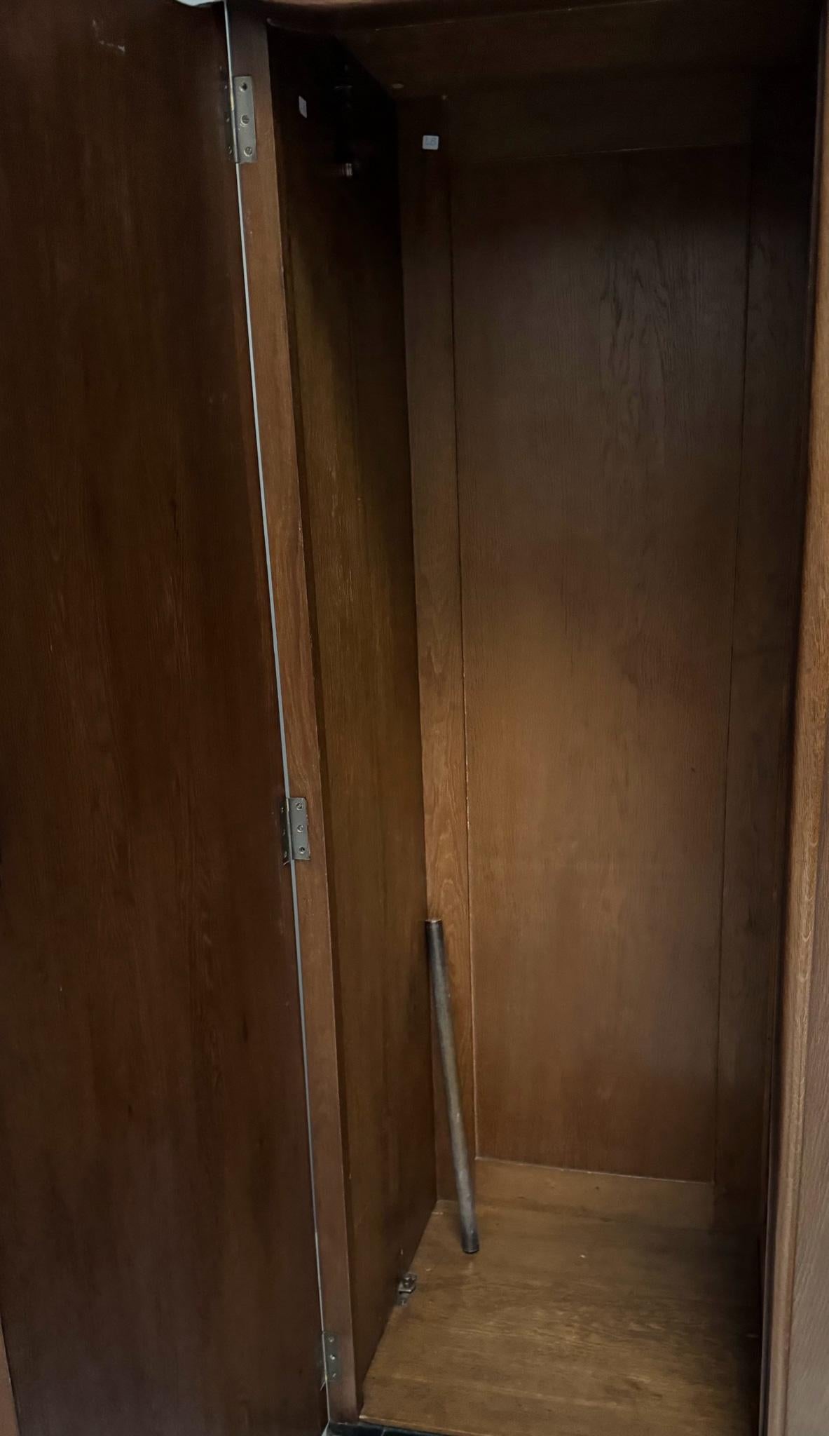Art Deco Amsterdamse School Armoire by Willem Penaat for Metz & Co. Amsterdam For Sale 3