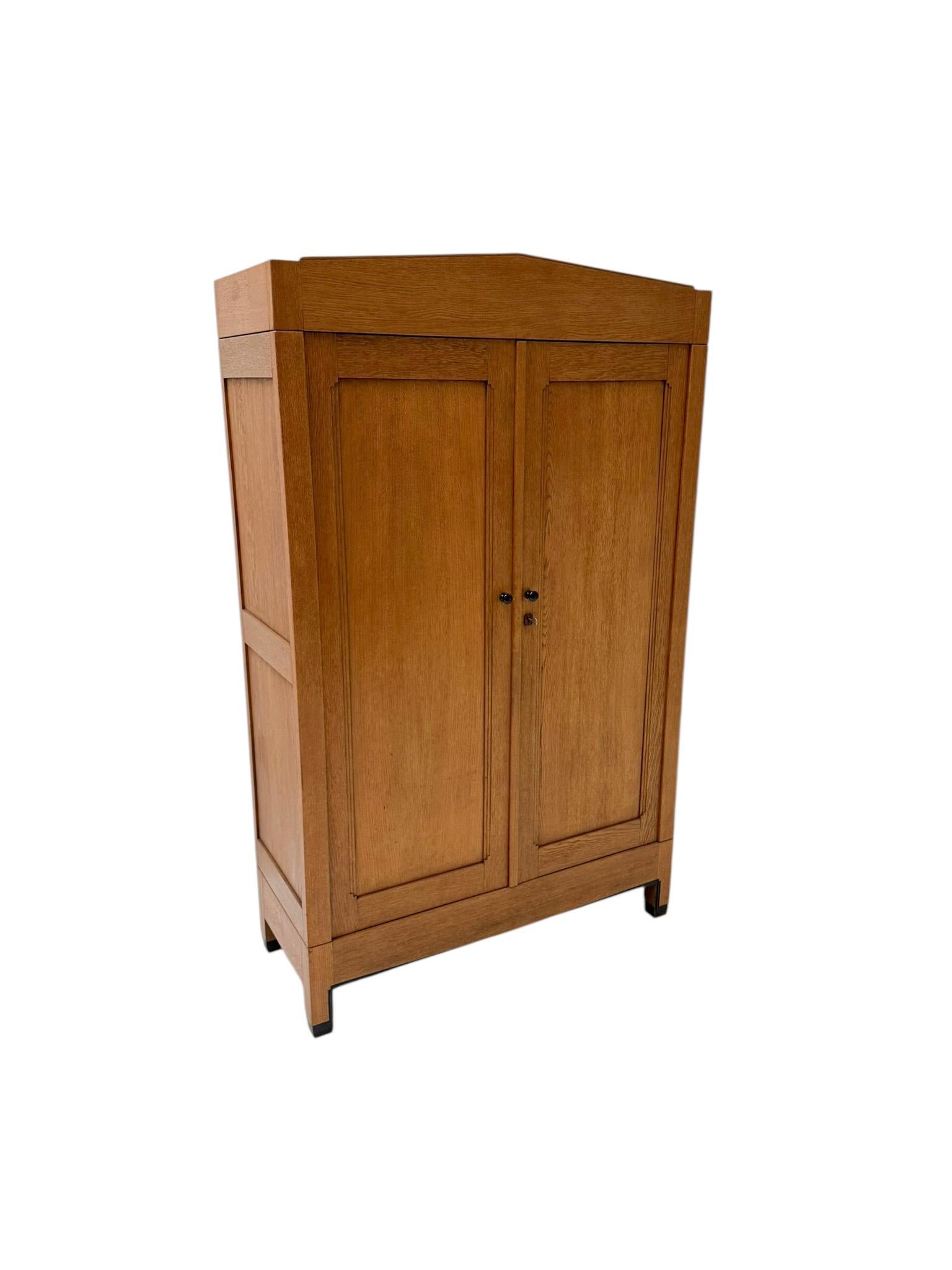 Olandese Art Deco Amsterdamse School Armoire or Wardrobe, 1920s in vendita