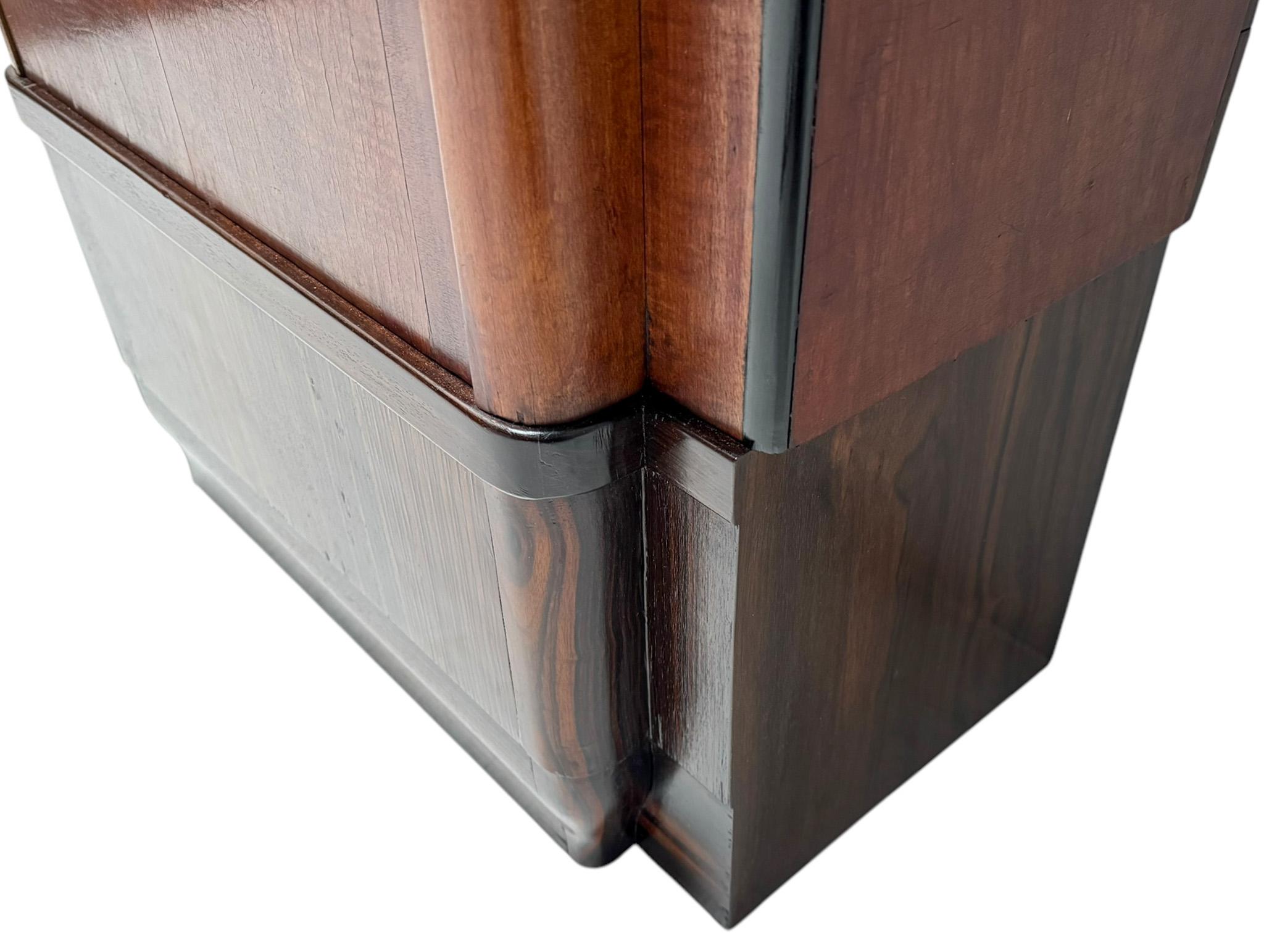Art Deco Amsterdamse School Cabinet by J. B. Hillen Amsterdam, 1920s For Sale 8