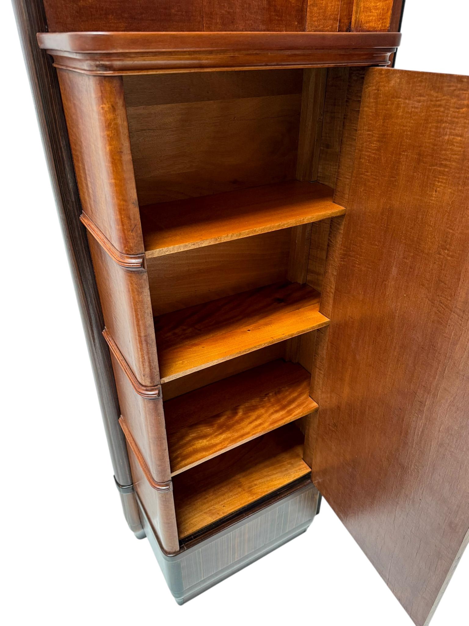Art Deco Amsterdamse School Cabinet by J. B. Hillen Amsterdam, 1920s For Sale 9