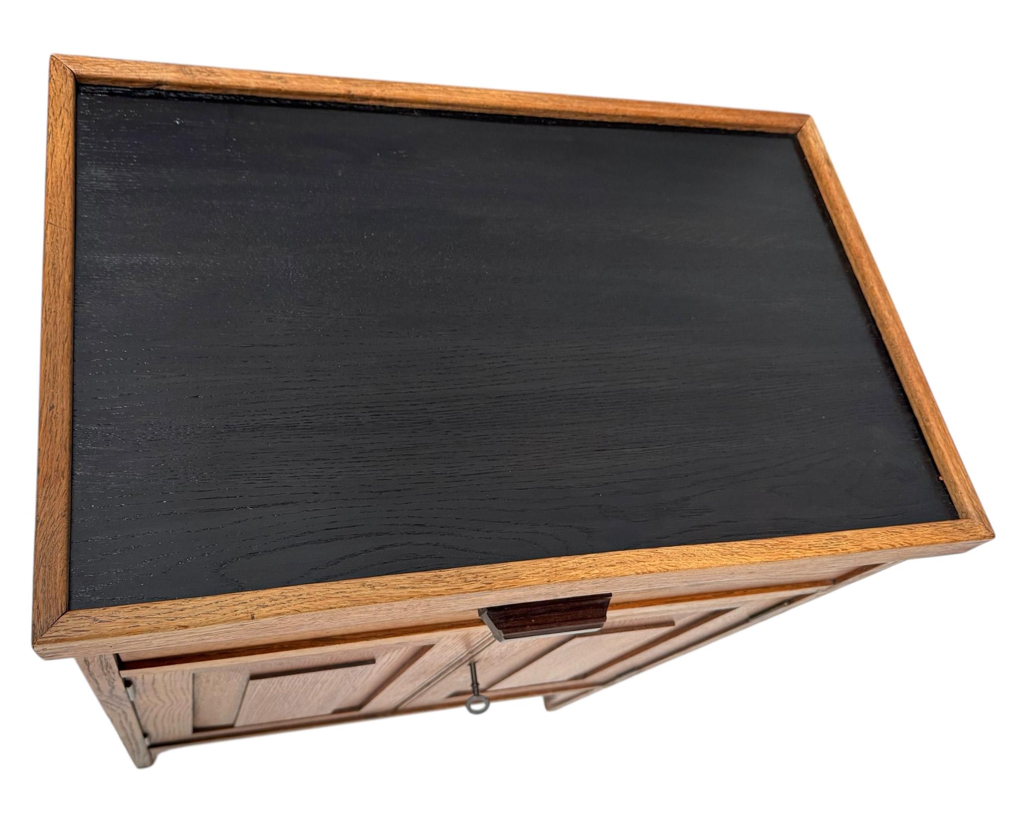 Art Deco Amsterdamse School Cabinet with Black Lacquered Top, 1920s For Sale 2