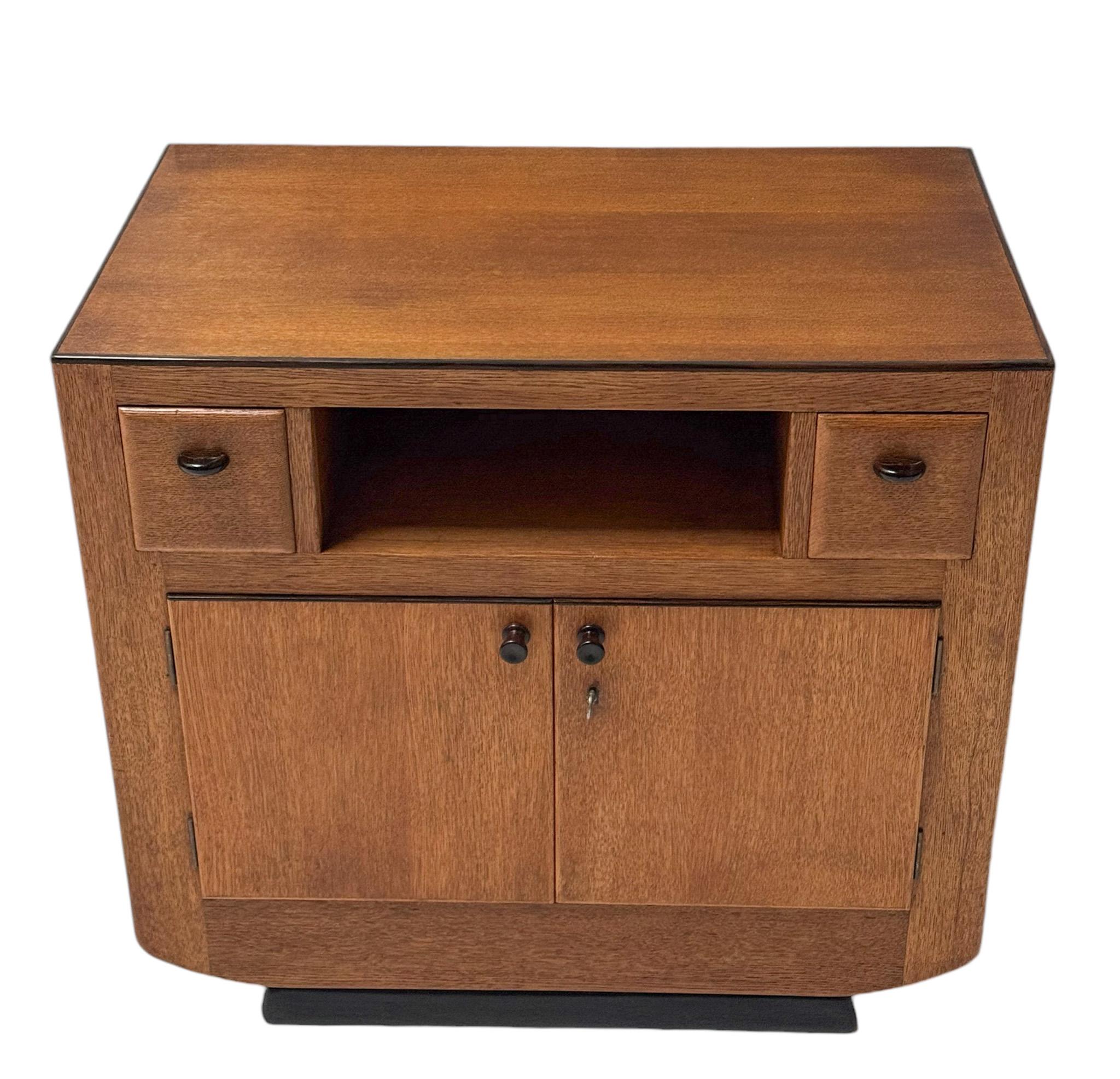 Art Deco Amsterdamse School Cabinet with Drawers by Piet Kramer, 1930s For Sale 6