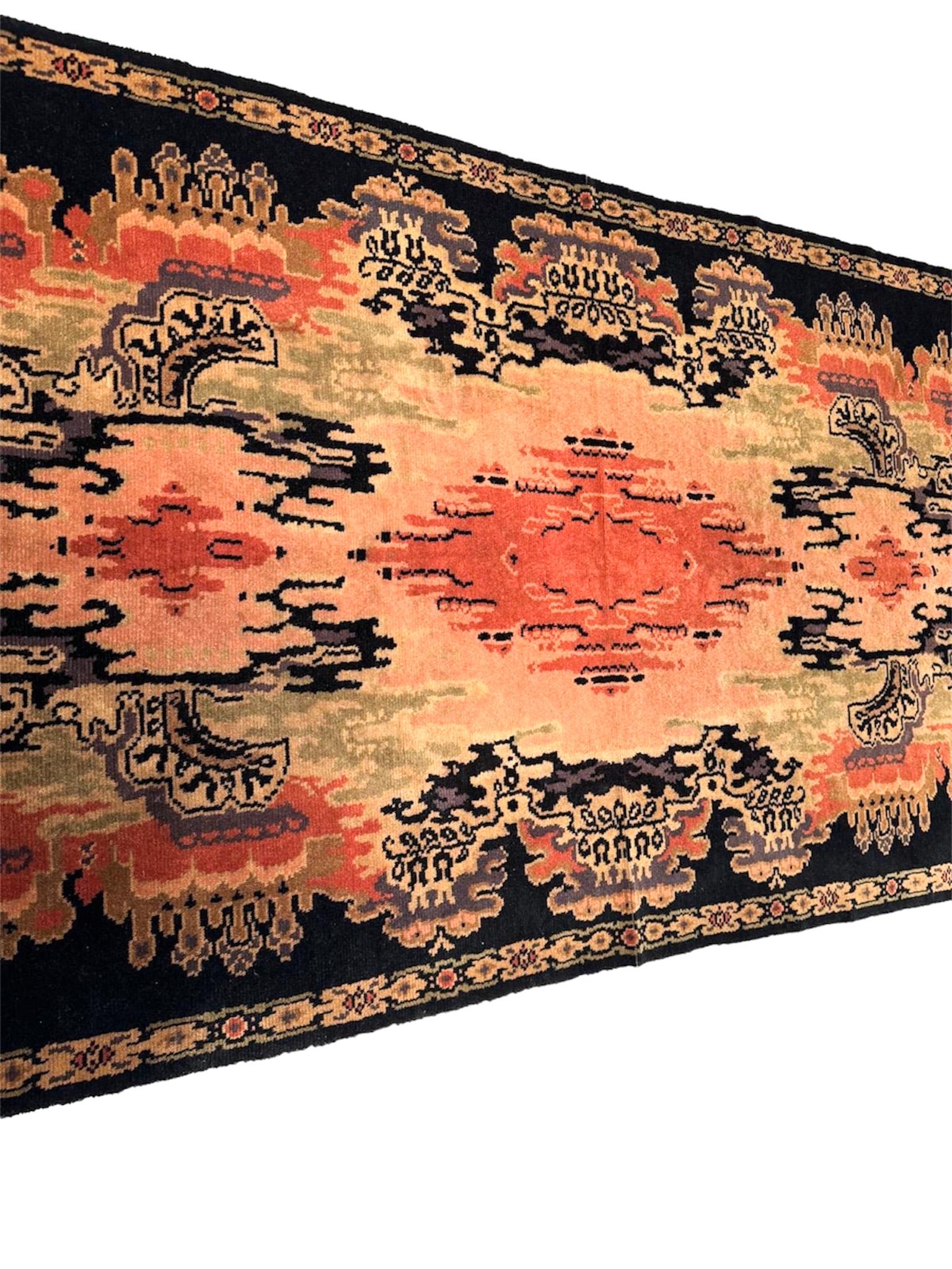 Early 20th Century Art Deco Amsterdamse School Carpet or Rug in the style of Jaap Gidding , 1920s For Sale