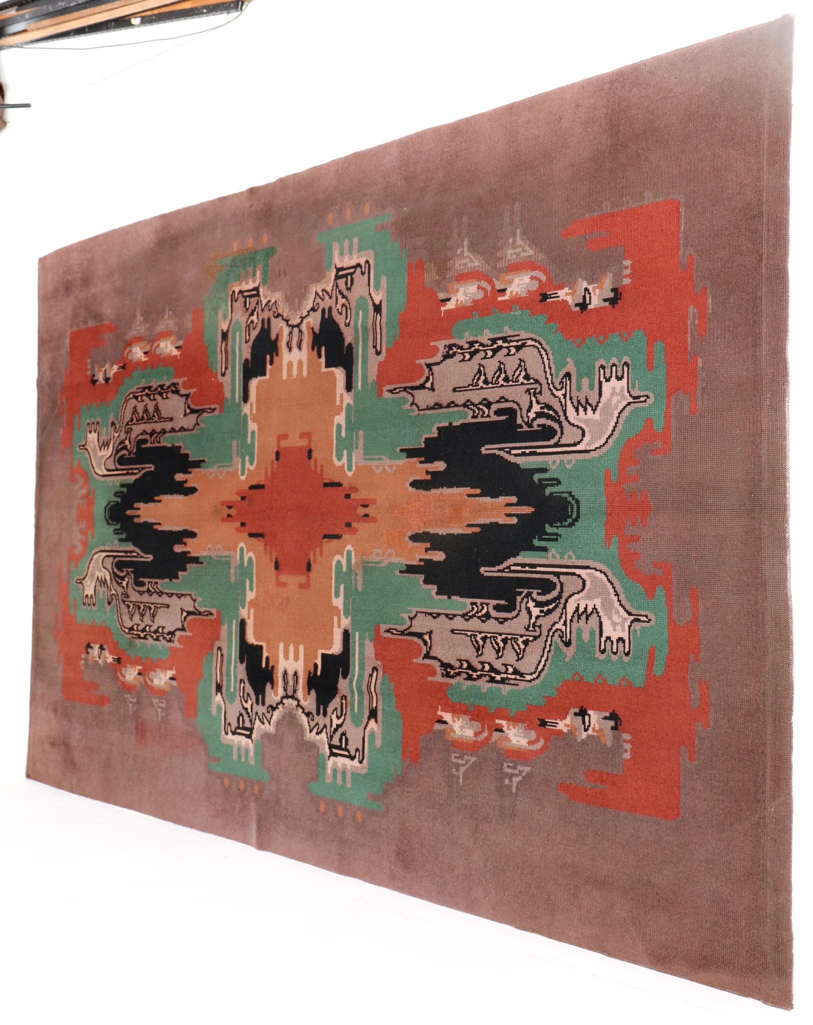 Magnificent and ultra rare Art Deco Amsterdamse School carpet or rug.
Design by Jaap Gidding for Koninklijke Vereenigde Tapijtfabrieken Rotterdam.
Model: Silma 5012.
Striking Dutch design from the 1920s.
multicolored wool with the famous
