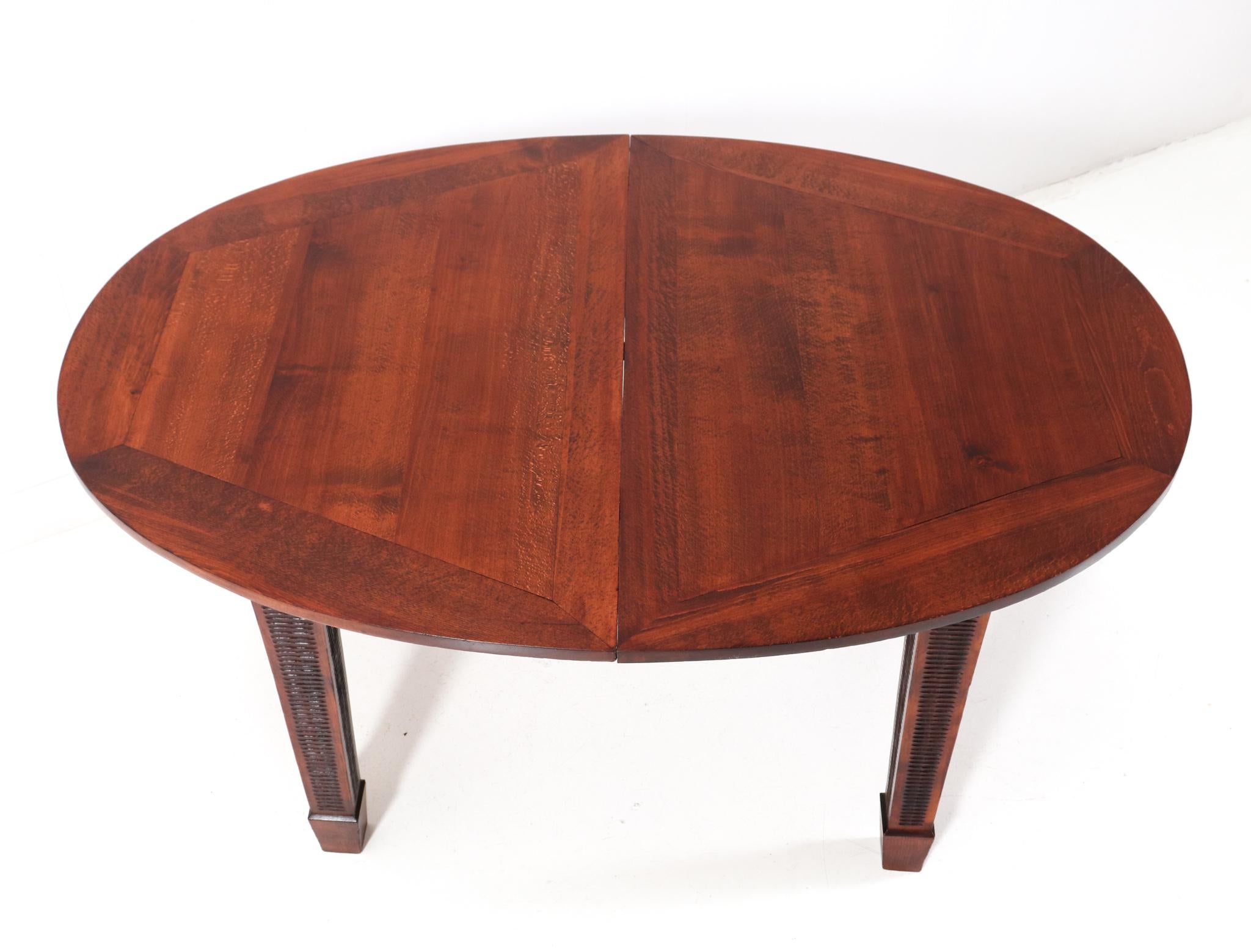 Early 20th Century Art Deco Amsterdamse School Extending Dining Room Table, 1920s