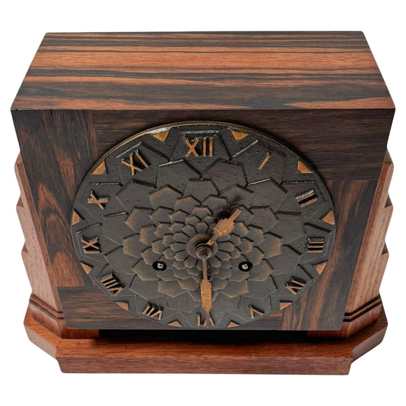 Orologio da tavolo Art Deco Amsterdamse School di Mundiklok, anni '20