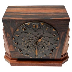 Reloj de sobremesa Art Decó de la Escuela Amsterdamse de Mundiklok, años 20