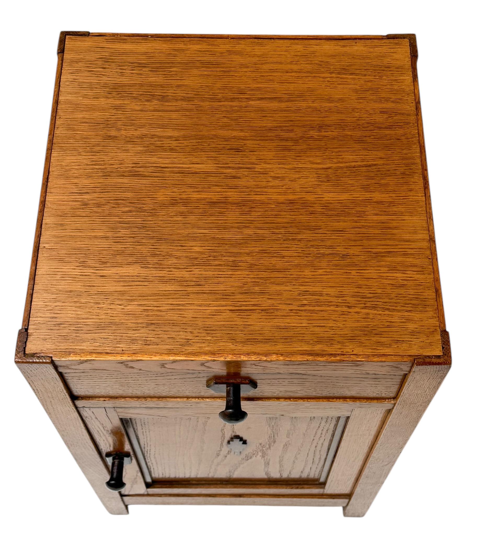 Art Deco Amsterdamse School Nightstand or Bedside Table, 1920s For Sale 2