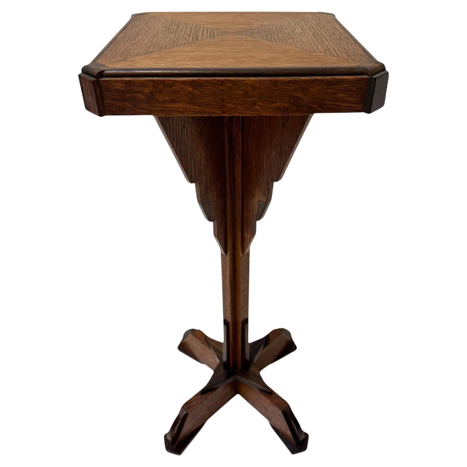 Petit guéridon Art déco de l
école d
Amsterdam, années 1920