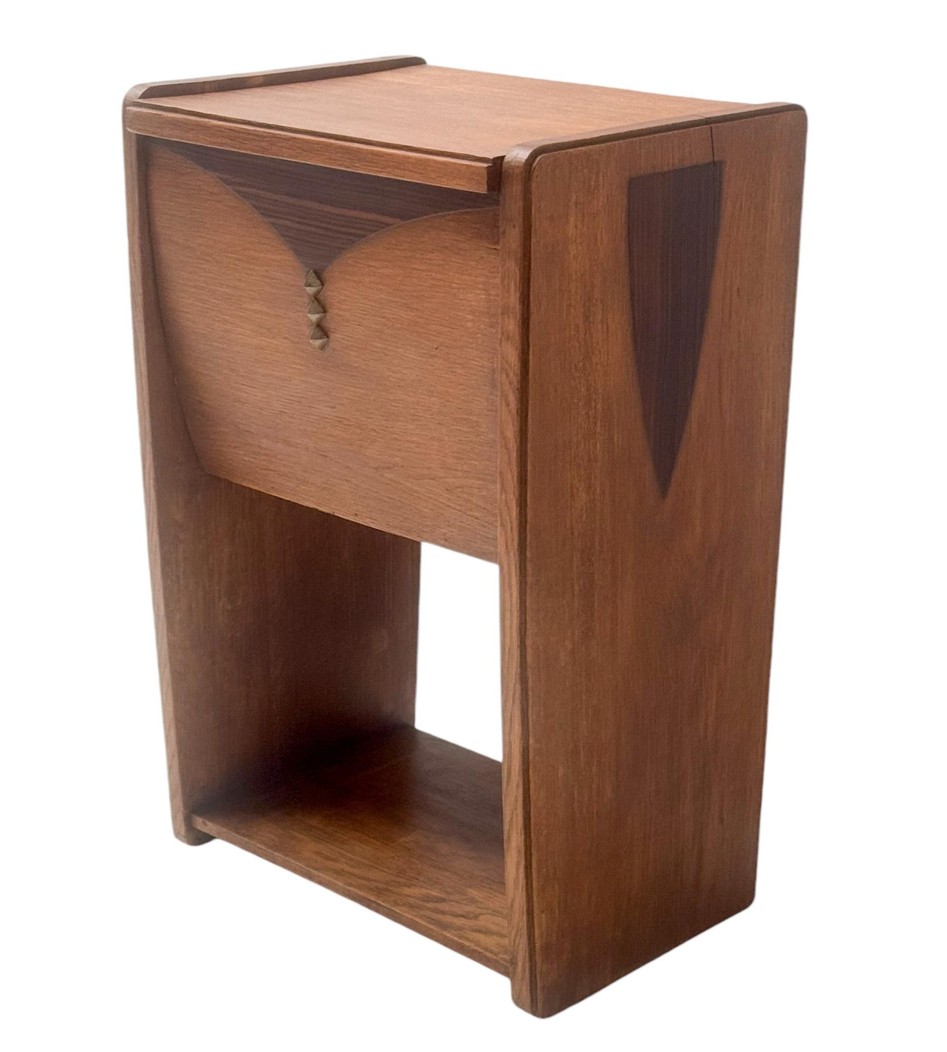 Mesa de costura o auxiliar de la Escuela Amsterdamse Art Decó, años 20 1