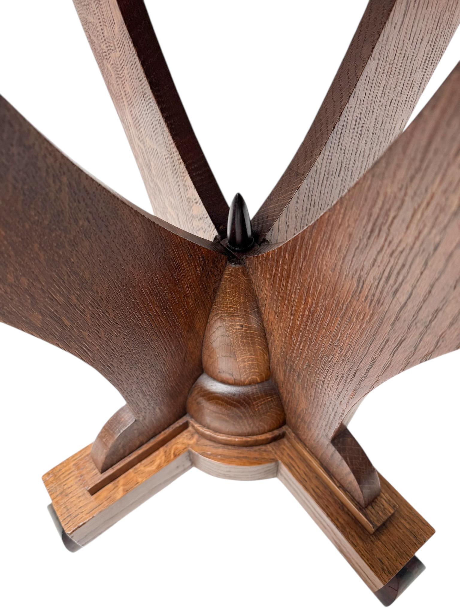 Table d'appoint Art déco de l'école d'Amsterdam, 1921 en vente 1