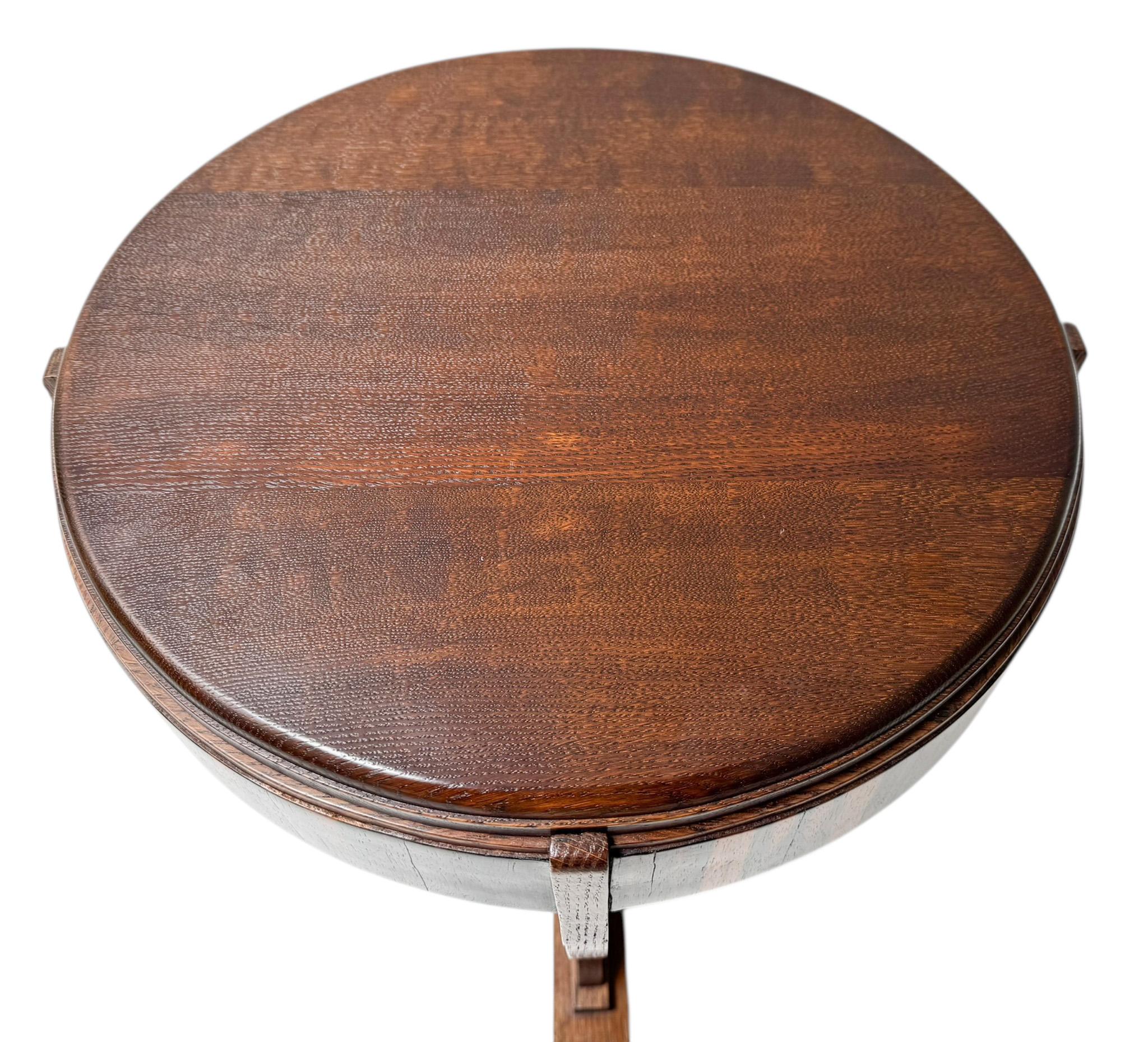 Mesa auxiliar Art Decó Escuela Amsterdamse, 1921 en venta 4