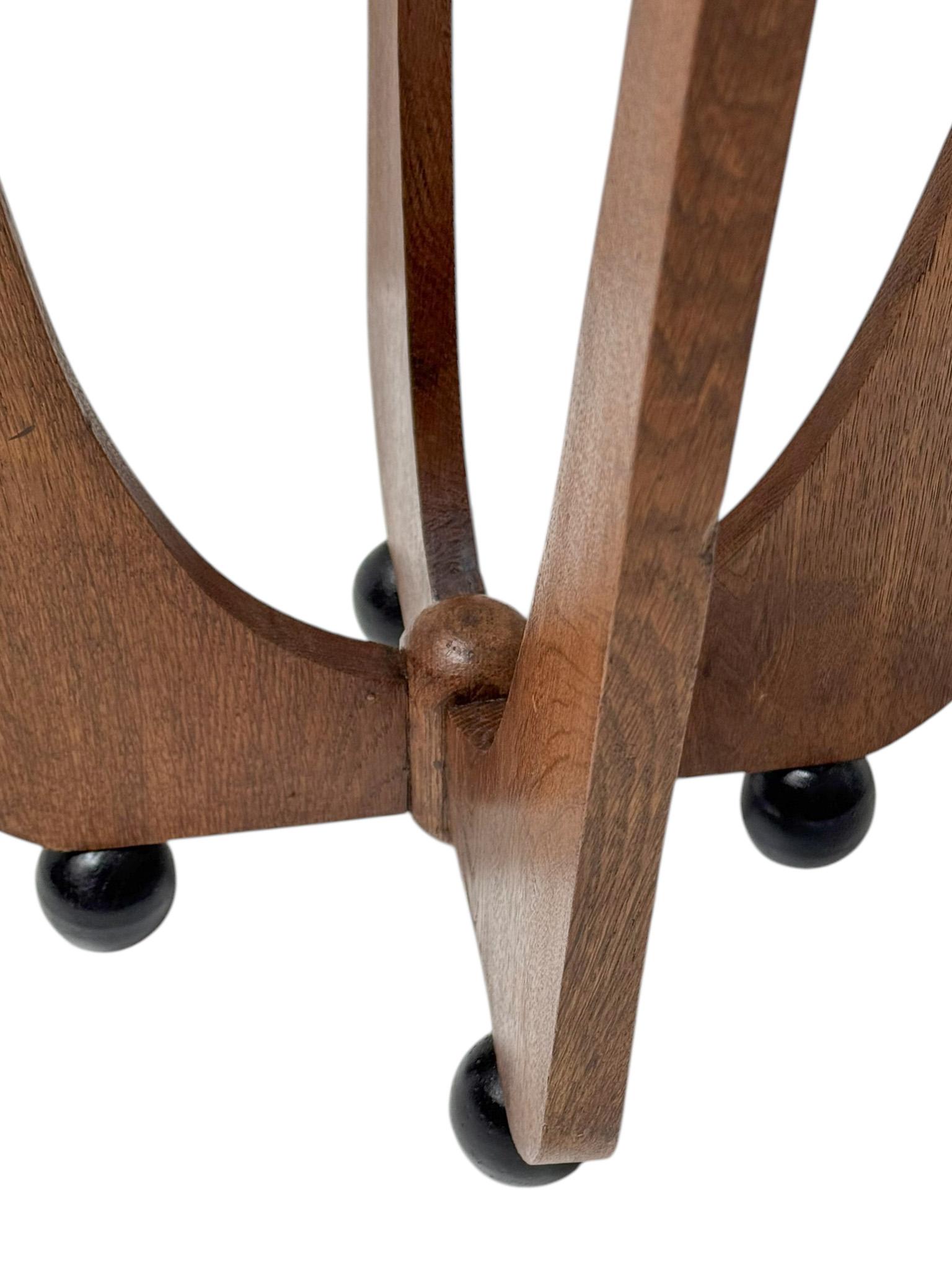Mesa auxiliar o pedestal de la Escuela Amsterdamse Art Decó, años 20 en venta 1