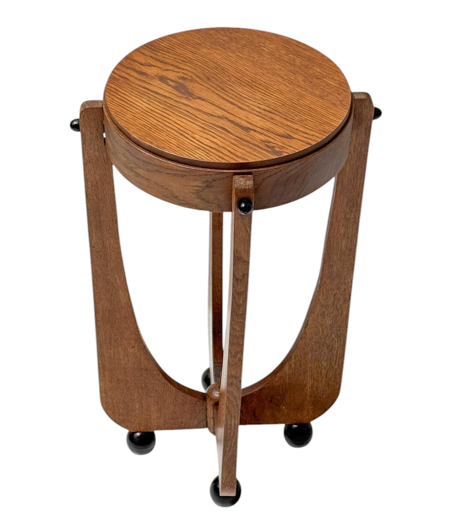Mesa auxiliar o pedestal de la Escuela Amsterdamse Art Decó, años 20 en venta 4