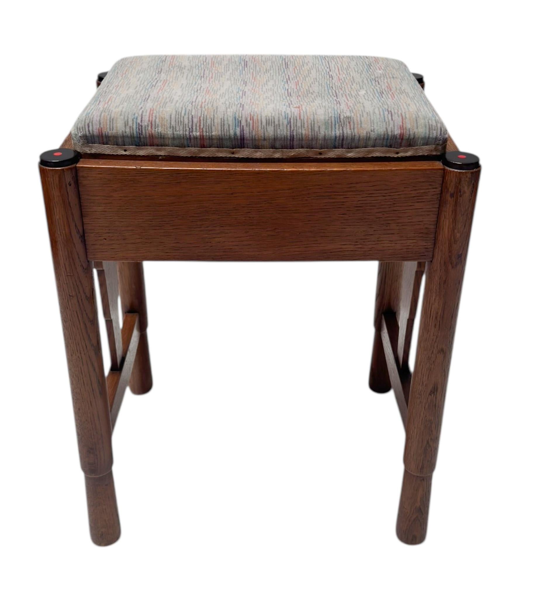 Néerlandais Tabouret d'école Amsterdamse Art Deco avec siège réglable, années 1920 en vente