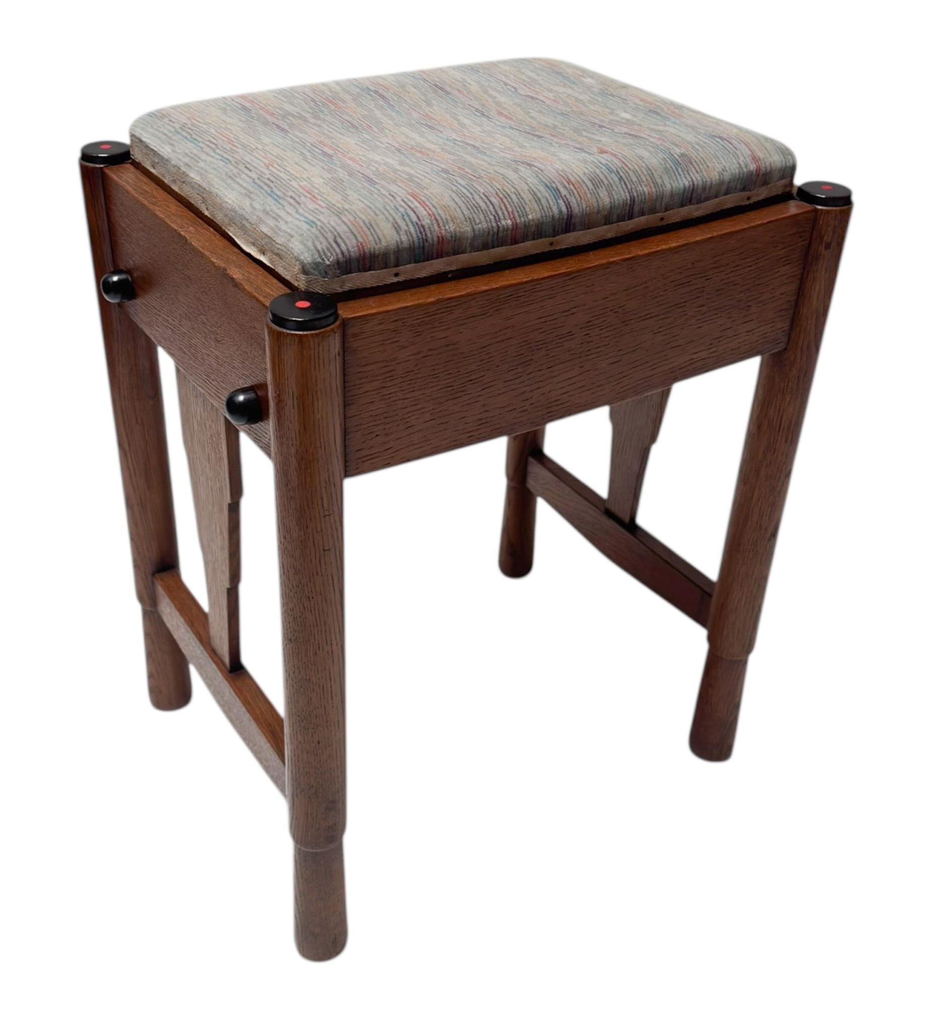 Début du 20ème siècle Tabouret d'école Amsterdamse Art Deco avec siège réglable, années 1920 en vente