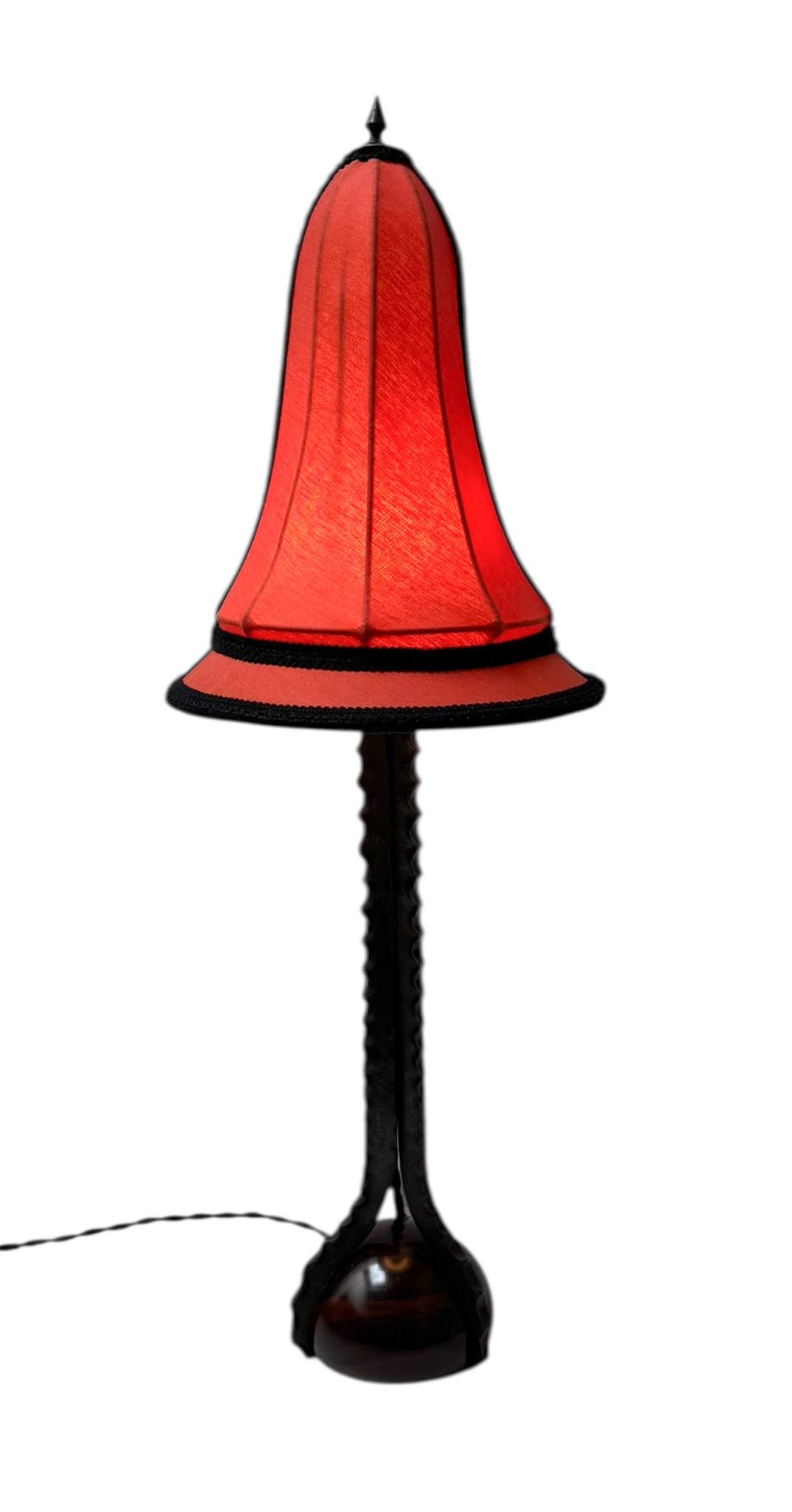 Art Deco Amsterdamse School Tischlampe von Piet Kramer, 1920er Jahre (Niederländisch) im Angebot