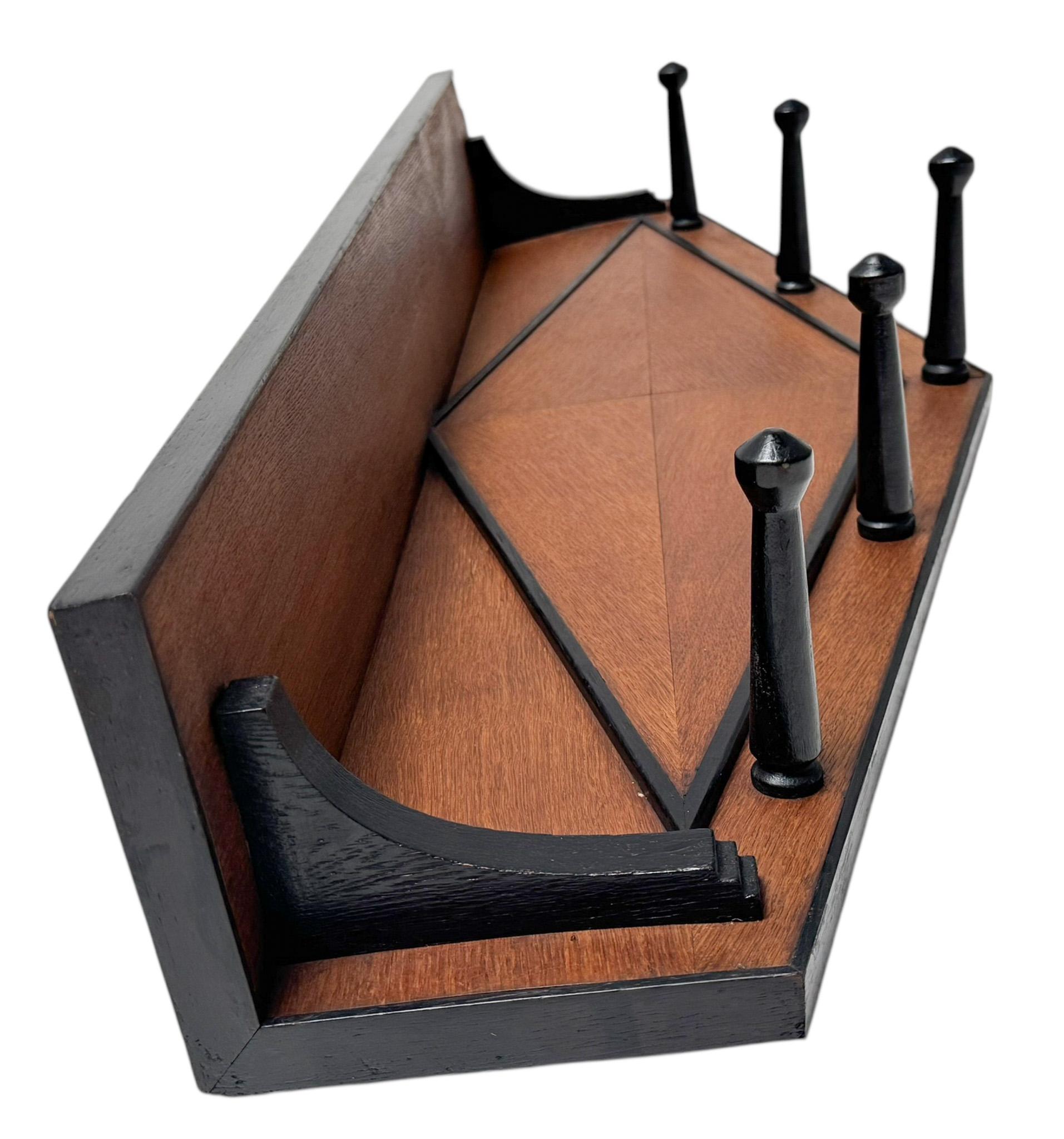 Art Deco Amsterdamse School Wandgarderobe, 1920er Jahre im Angebot 3