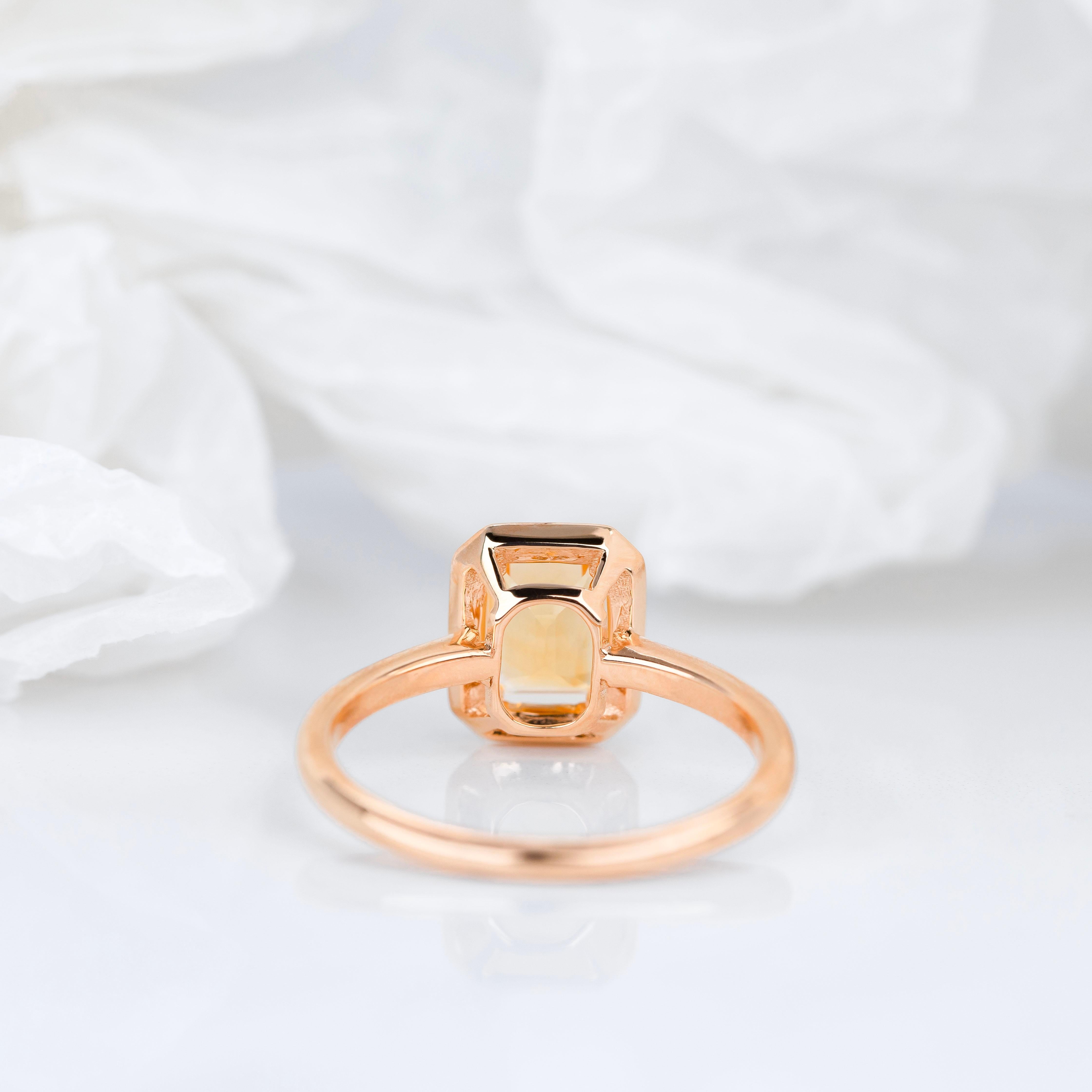 Art Deco and Cocktail Ring, 0.90-1.00 Ct Citrine Stone and 14K Solid Gold Ring For Sale 4