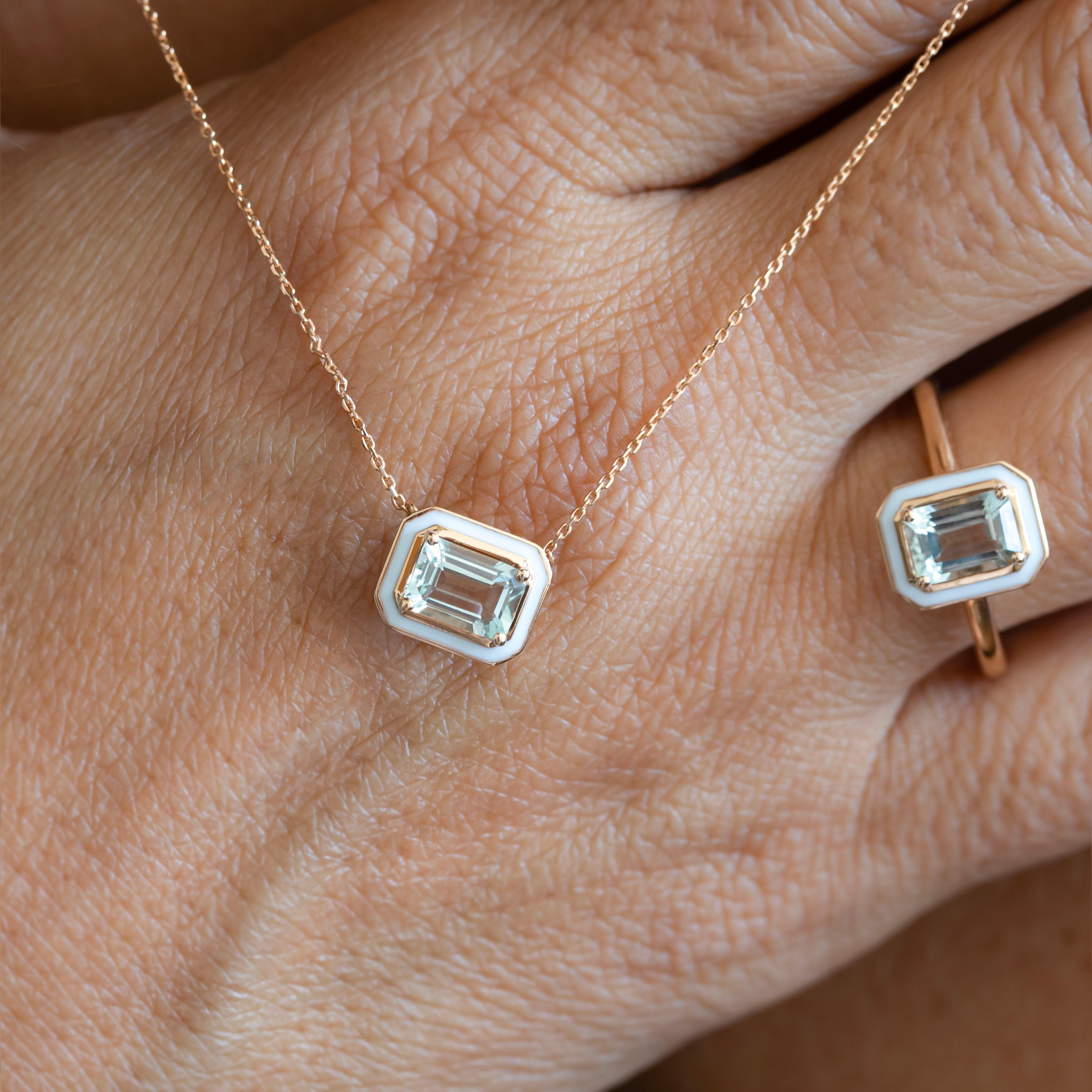 Emerald Cut Art Deco and Cocktail Ring, 0.90-1.00 Ct Green Amethyst and 925 Silver Ring For Sale
