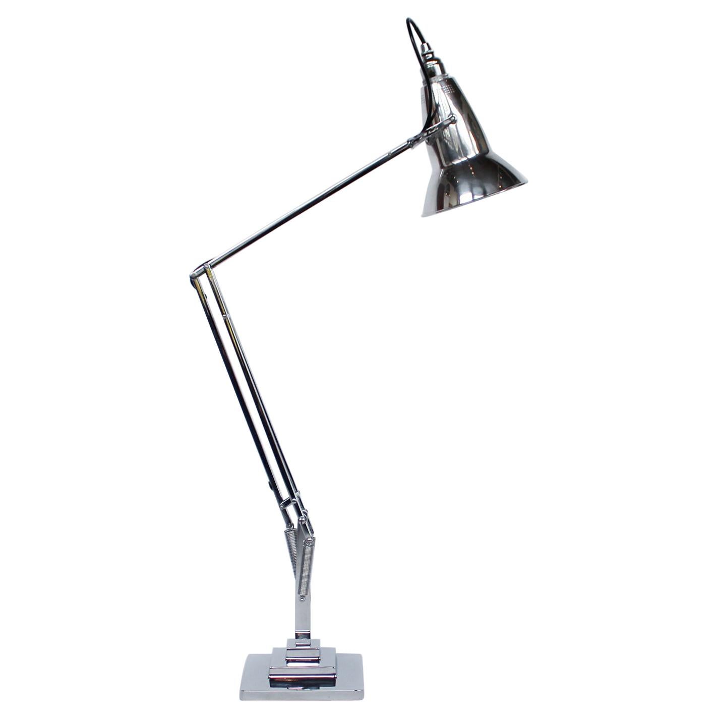 Herbert Terry & Sons Art Deco Chromed and Polished Metal Anglepoise Desk Lamp 