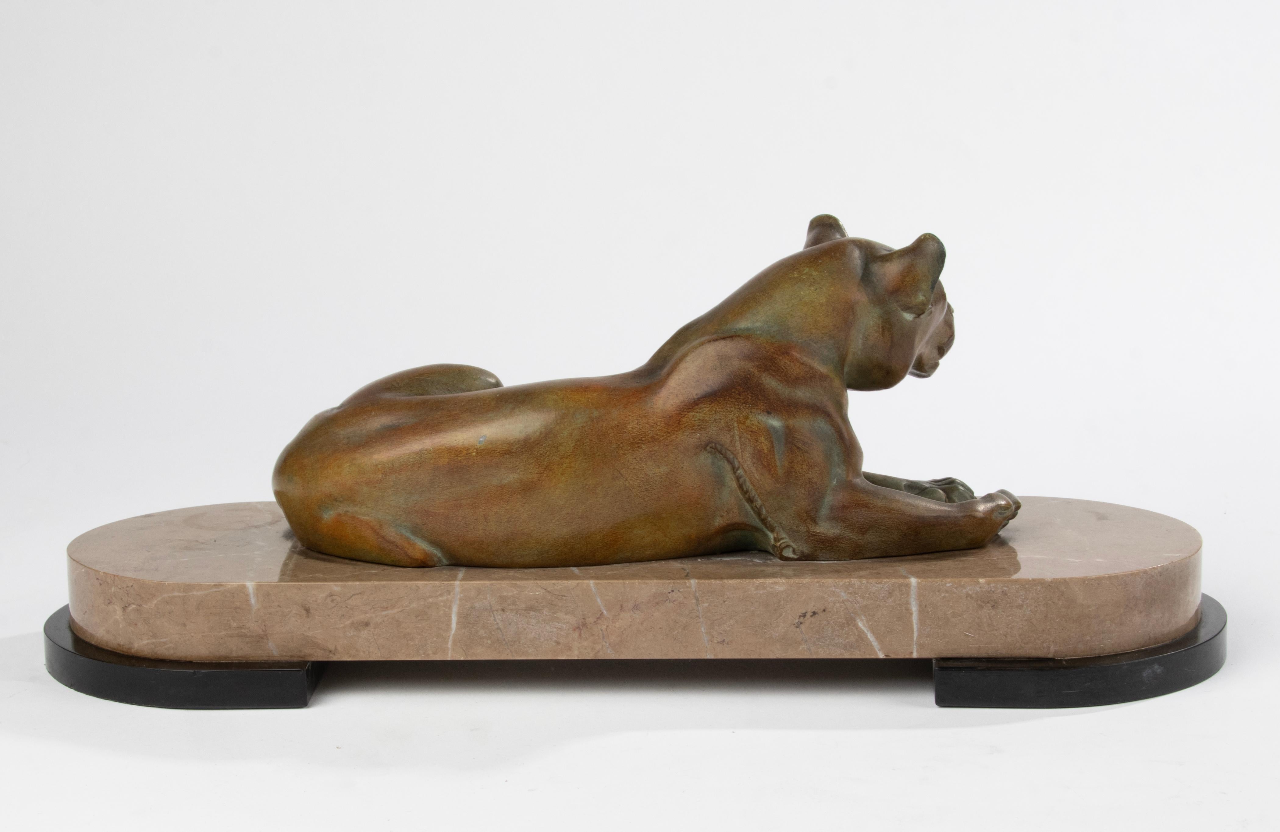 Art Deco Animal Sculpture of a Lioness Made of Spelter and Marble 10