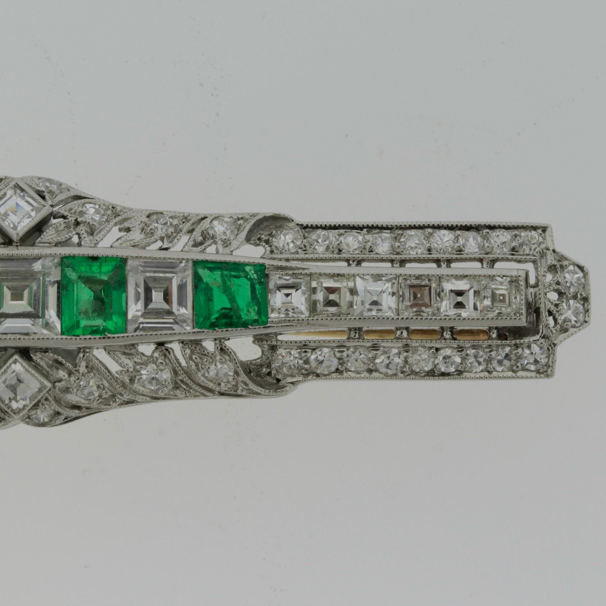Mixed Cut Art Deco Antique Diamond Emerald Platinum Pin Brooch For Sale