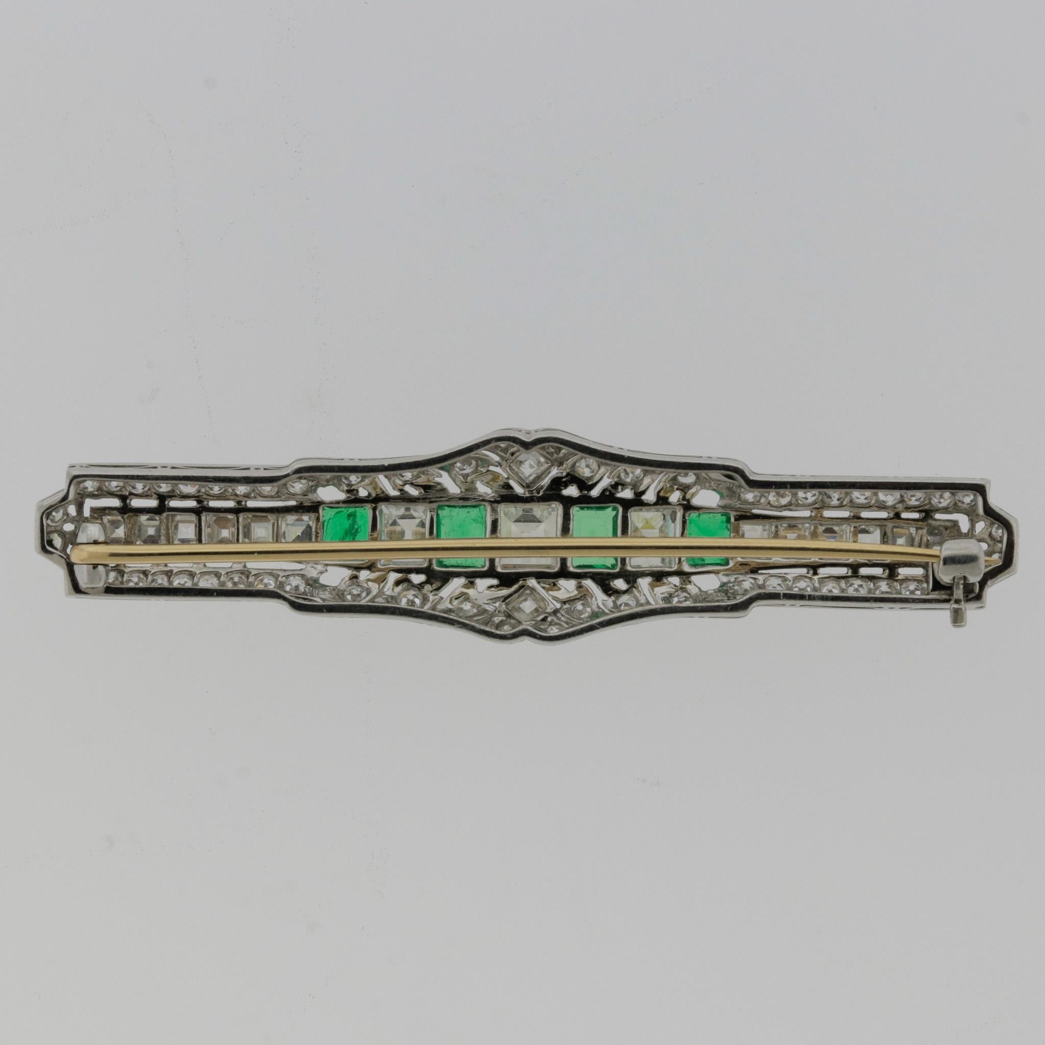 Art Deco Antique Diamond Emerald Platinum Pin Brooch In Excellent Condition For Sale In Beverly Hills, CA